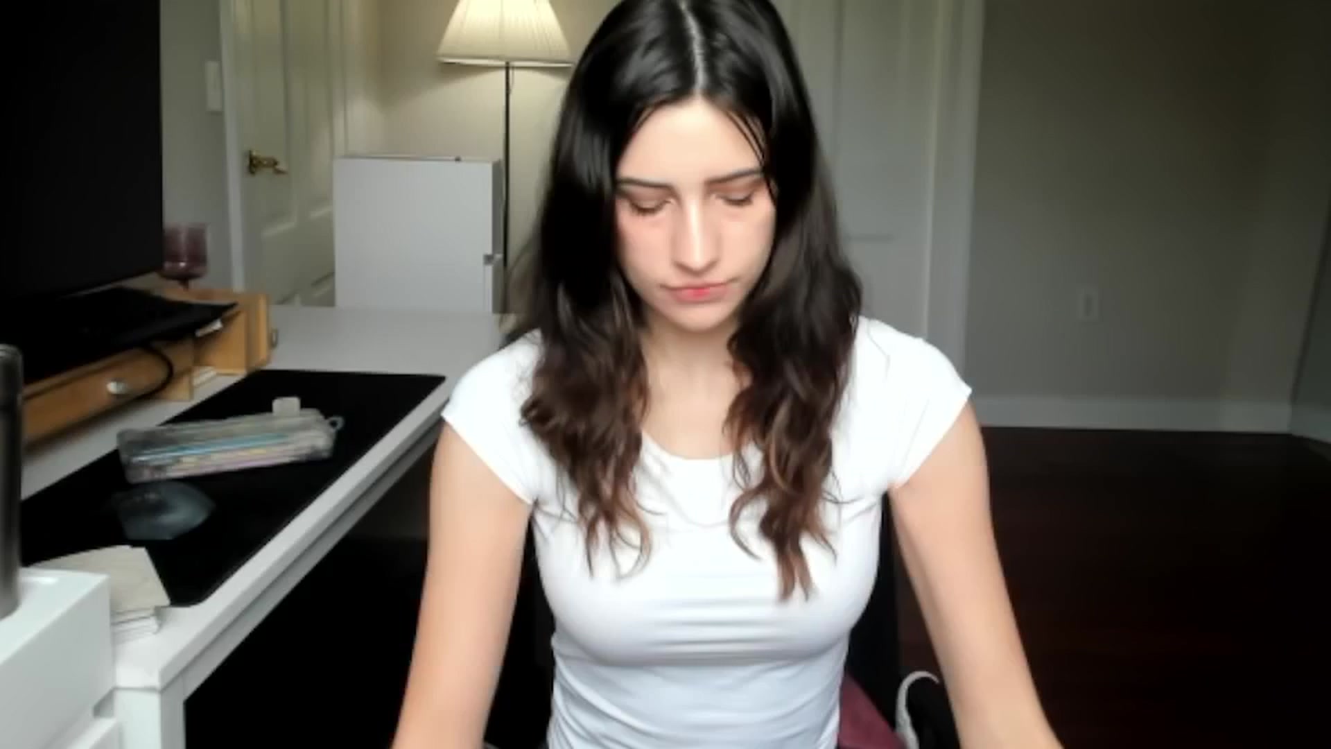 Gallery image thumbnail from sagebunny1's myfreecams stream on, 01/03/2025, 17:05 image 20 of 20