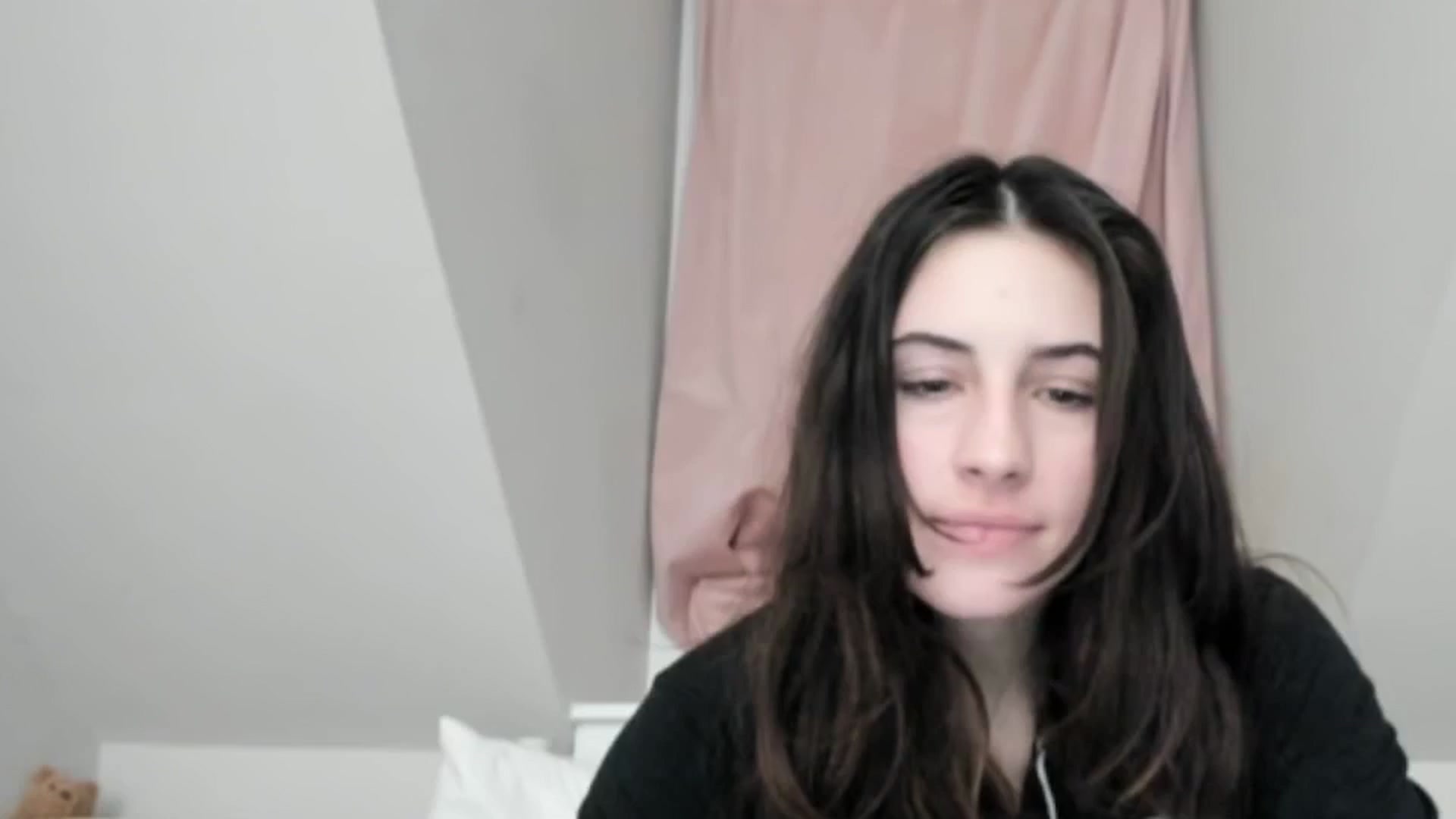 Gallery image thumbnail from sagebunny1's myfreecams stream on, 01/12/2025, 08:07 image 1 of 20