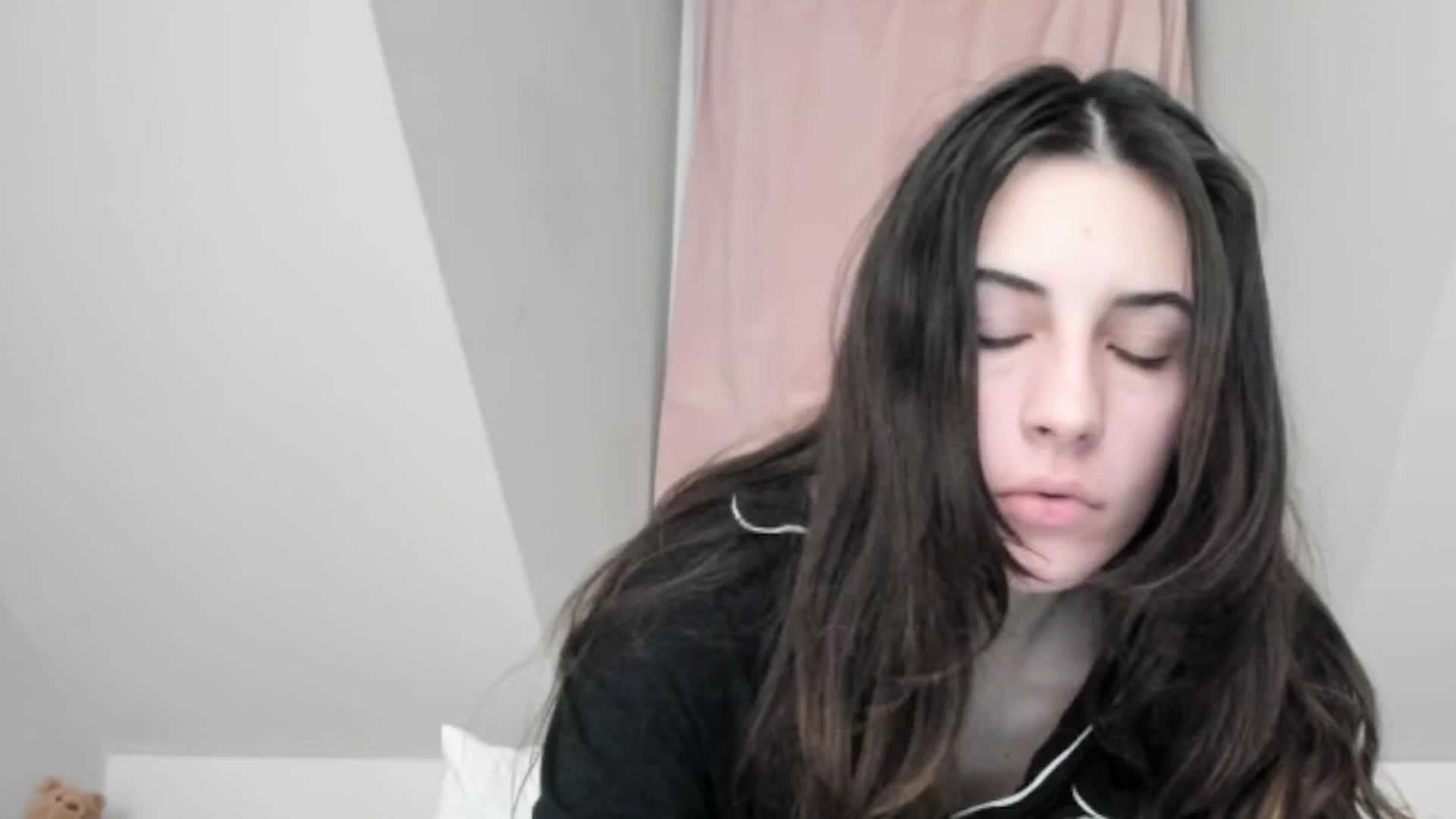 Gallery image thumbnail from sagebunny1's myfreecams stream on, 01/12/2025, 08:07 image 3 of 20