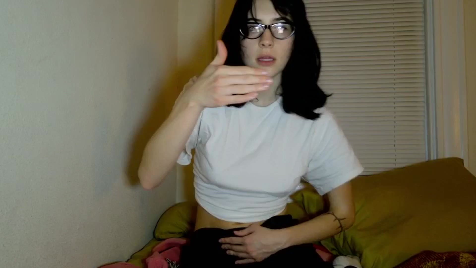 Gallery image thumbnail from sagerains's myfreecams stream on, 01/14/2026, 05:14 image 13 of 20