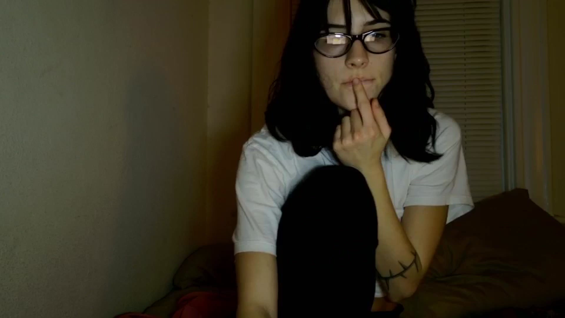 Gallery image thumbnail from sagerains's myfreecams stream on, 01/14/2026, 05:14 image 18 of 20