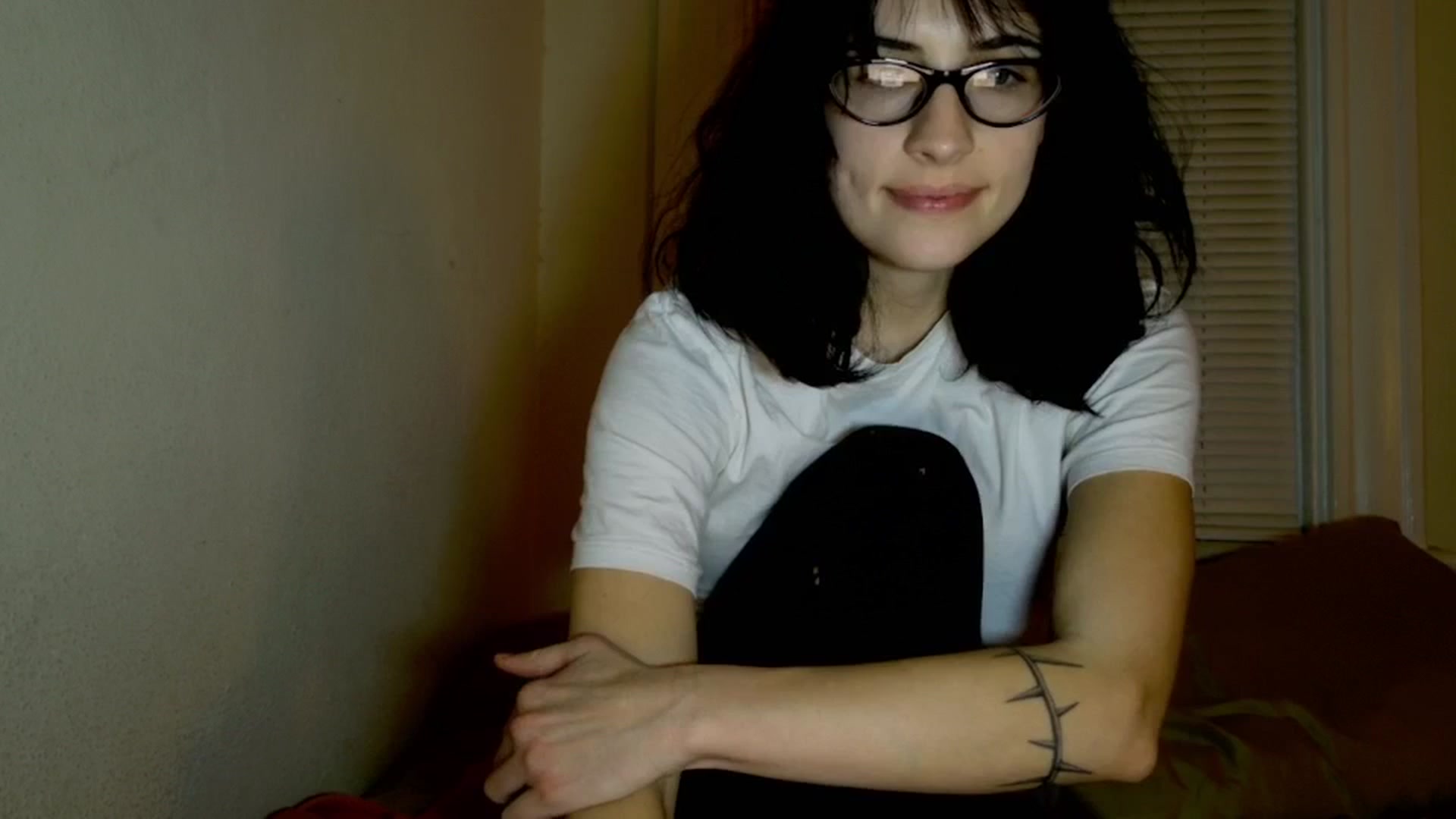 Gallery image thumbnail from sagerains's myfreecams stream on, 01/14/2026, 05:58 image 4 of 20