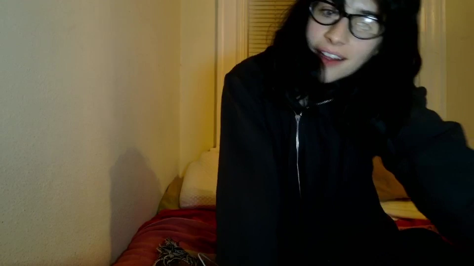 Gallery image thumbnail from sagerains's myfreecams stream on, 01/21/2026, 06:10 image 10 of 20