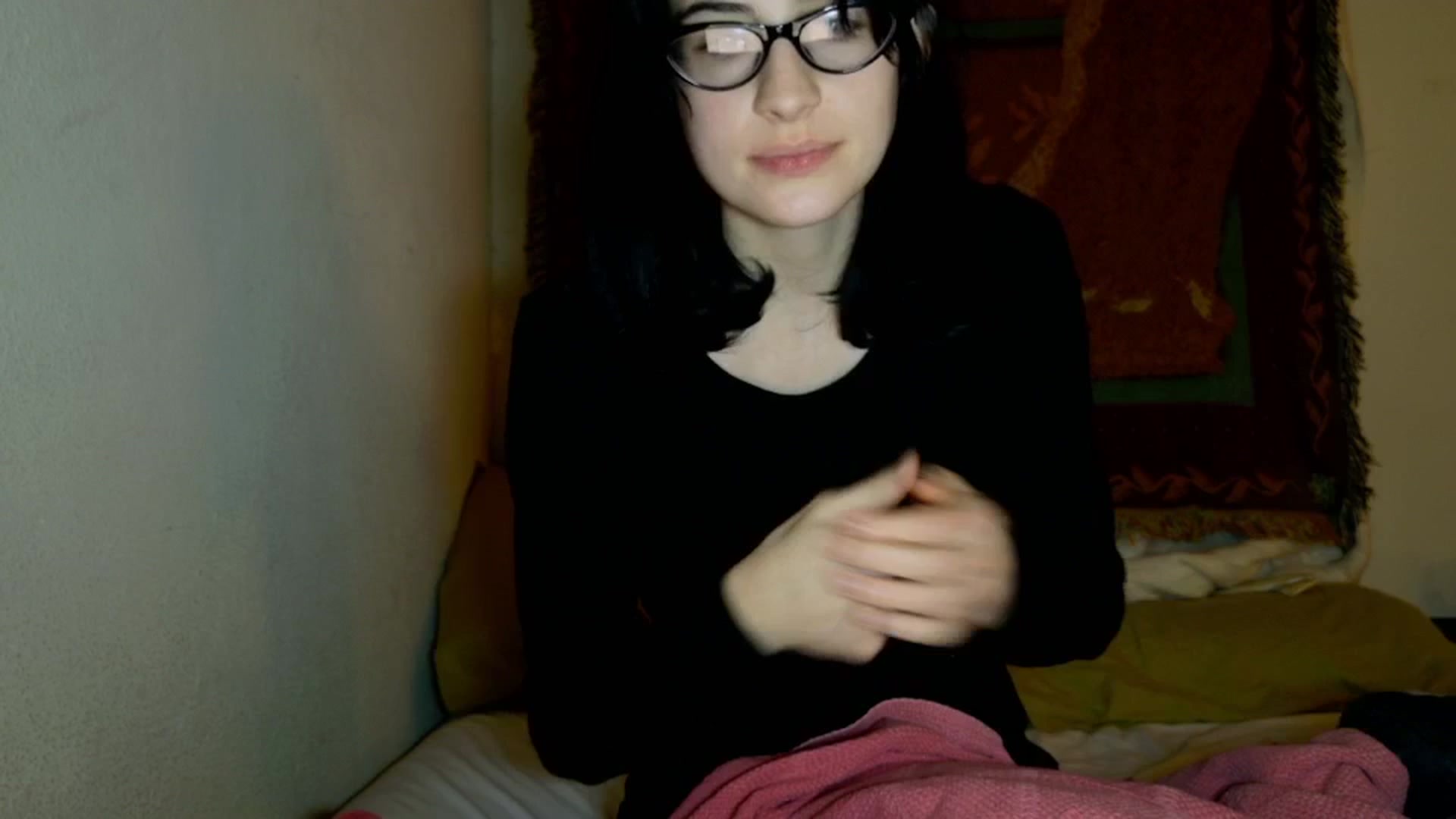 Gallery image thumbnail from sagerains's myfreecams stream on, 01/27/2026, 04:02 image 13 of 20