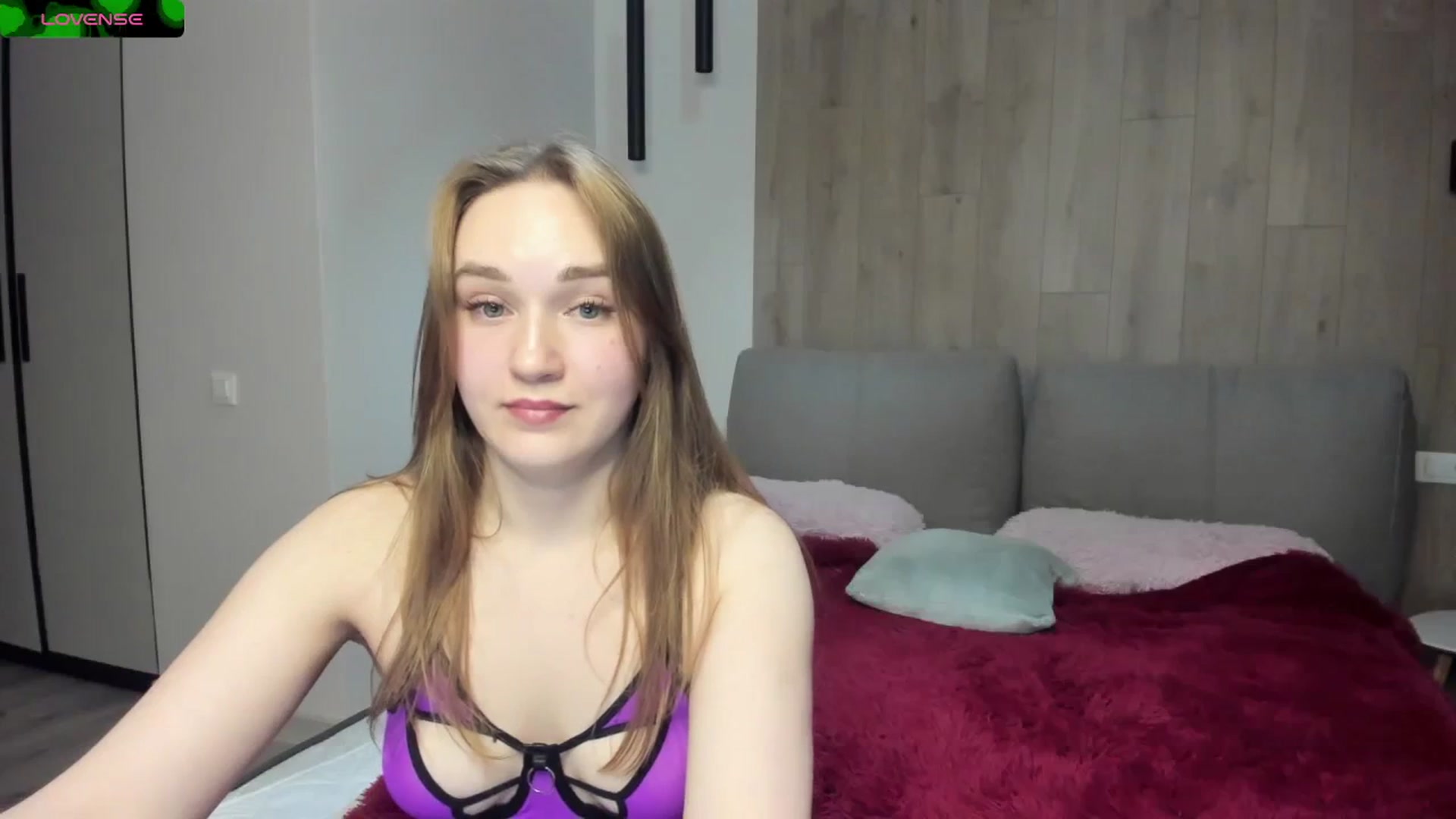 Gallery image thumbnail from samantamoons's myfreecams stream on, 02/16/2024, 21:45 image 16 of 20