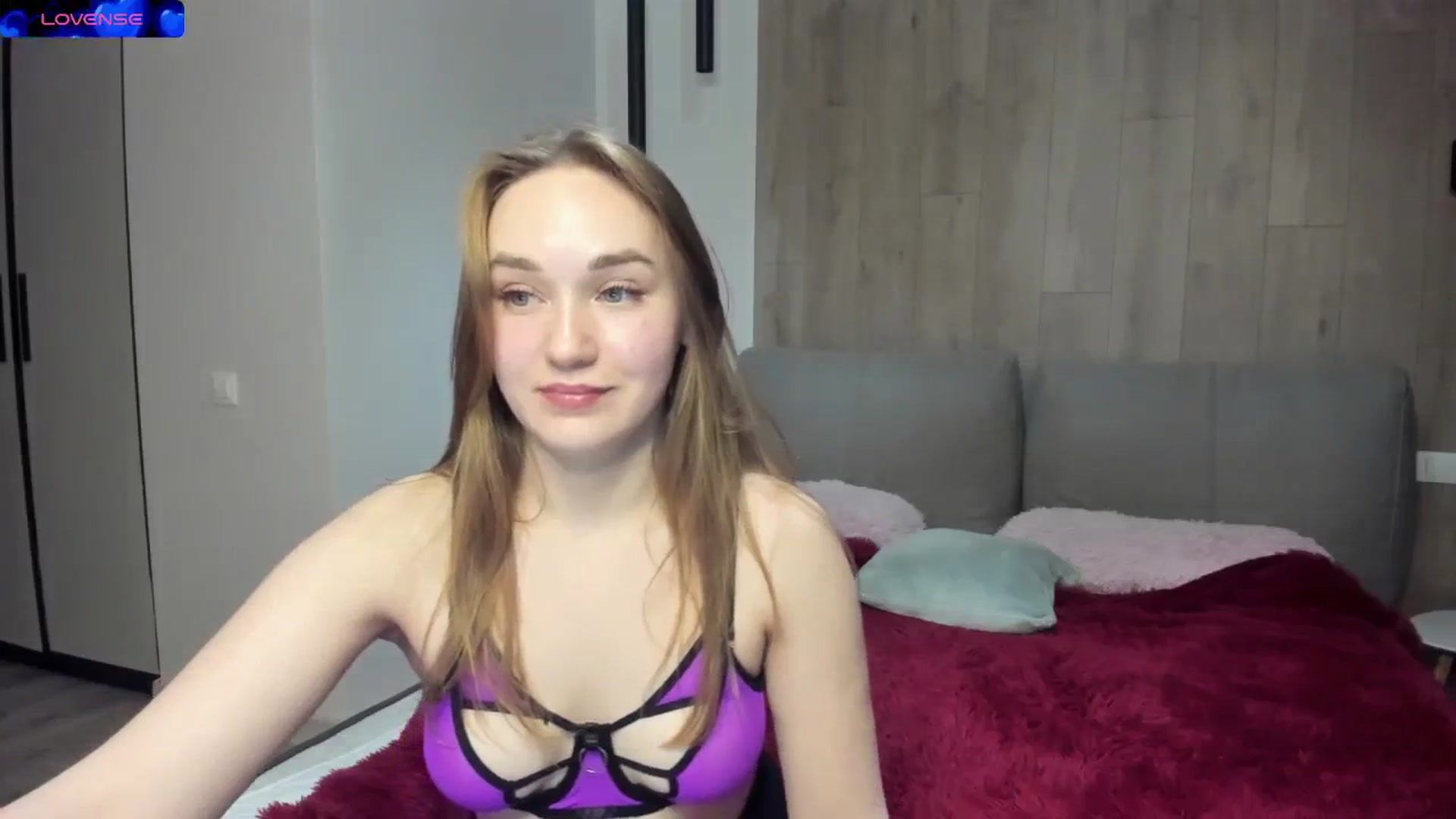 Gallery image thumbnail from samantamoons's myfreecams stream on, 02/16/2024, 21:45 image 9 of 20