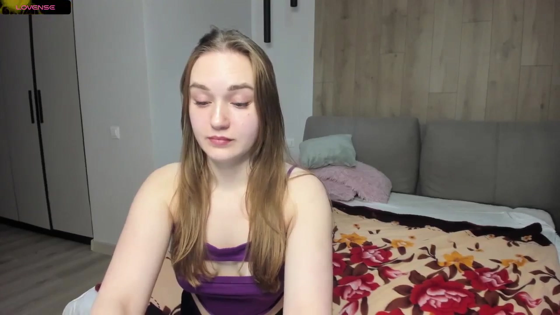 Gallery image thumbnail from samantamoons's myfreecams stream on, 02/18/2024, 21:39 image 5 of 20