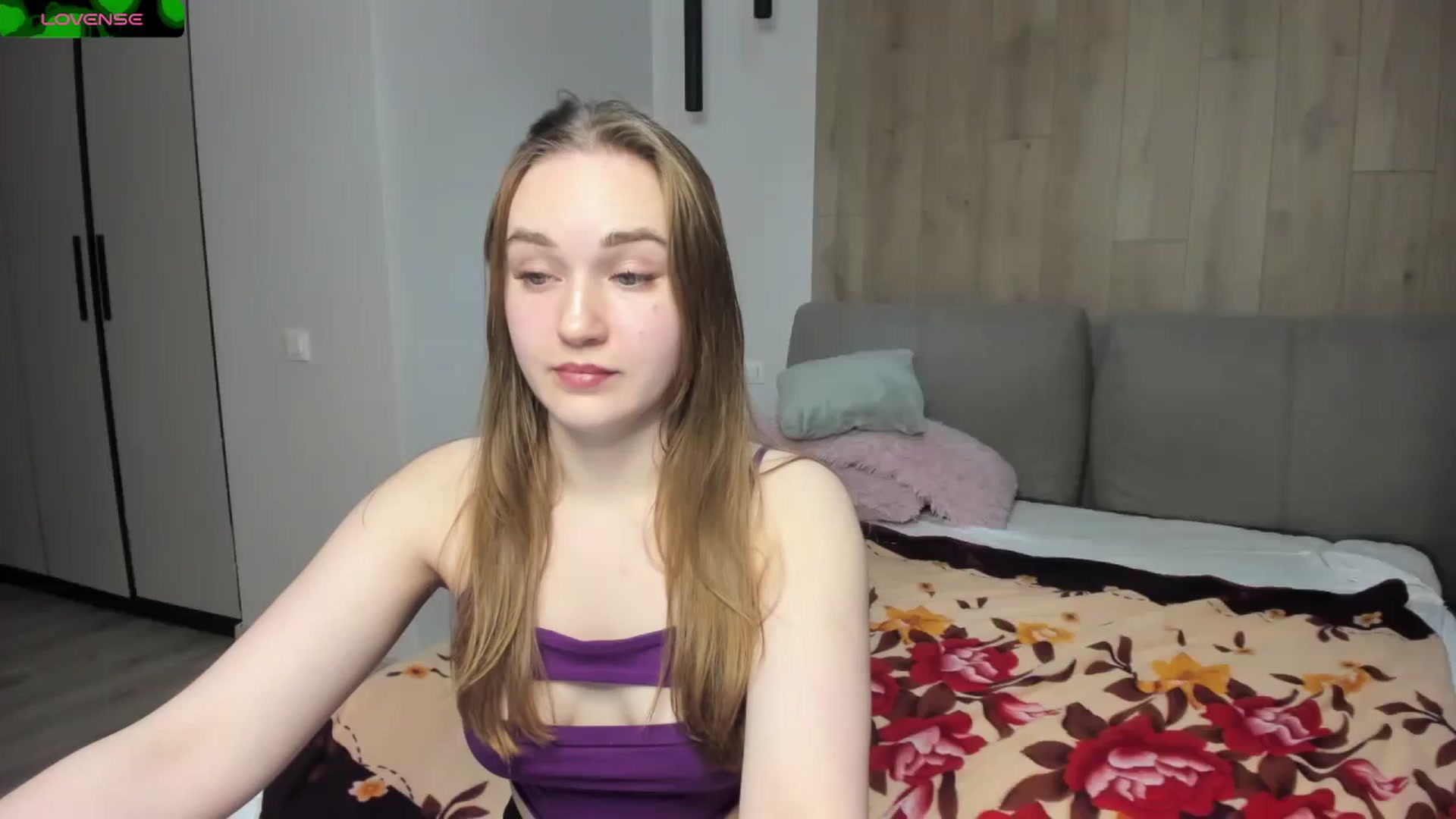 Gallery image thumbnail from samantamoons's myfreecams stream on, 02/18/2024, 21:39 image 1 of 20