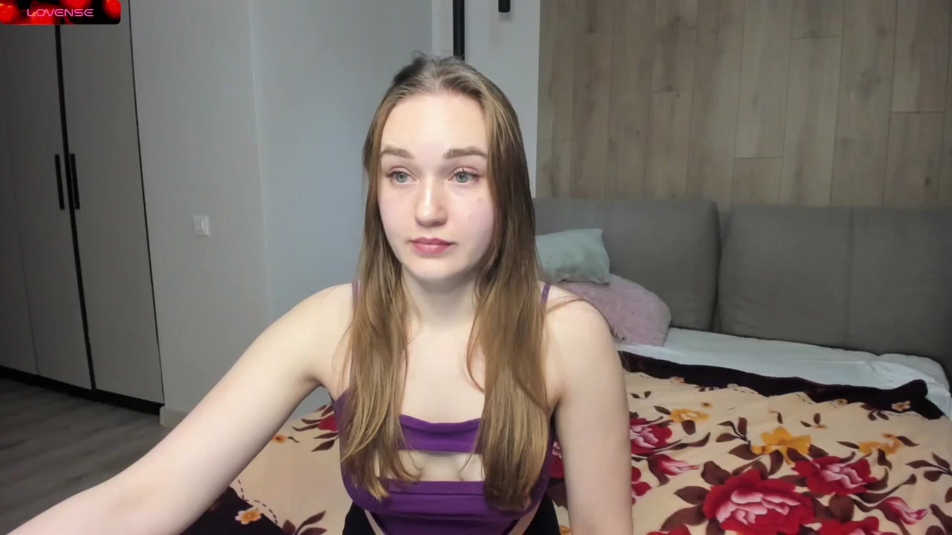 Gallery image thumbnail from samantamoons's myfreecams stream on, 02/18/2024, 21:39 image 12 of 20