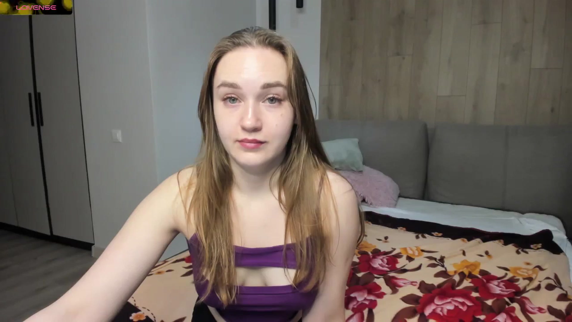 Gallery image thumbnail from samantamoons's myfreecams stream on, 02/19/2024, 24:30 image 11 of 20