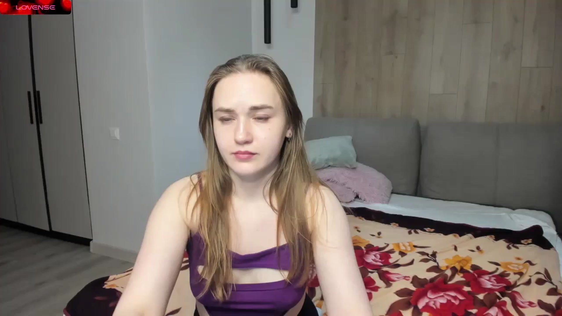 Gallery image thumbnail from samantamoons's myfreecams stream on, 02/19/2024, 24:30 image 2 of 20