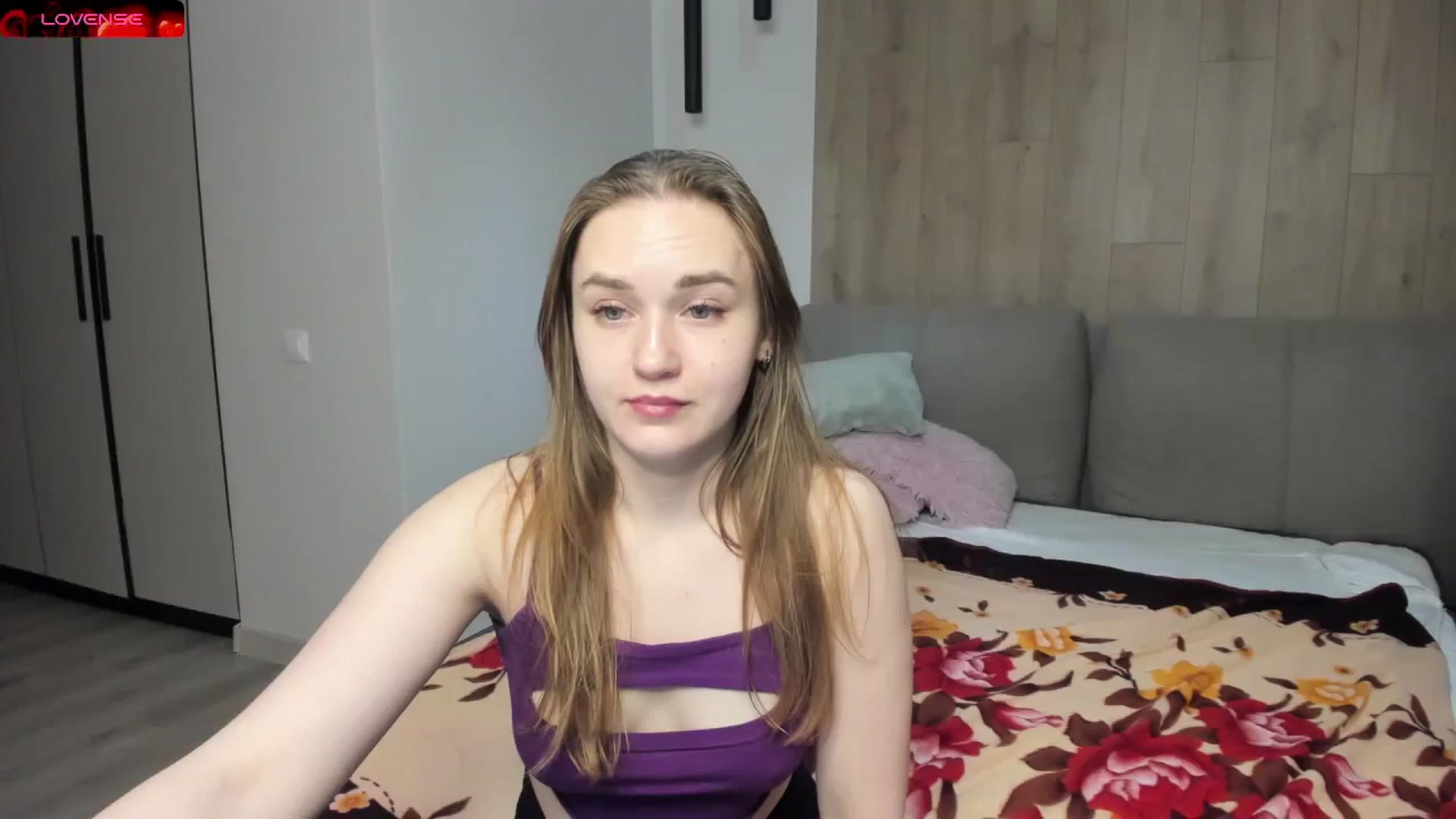 Gallery image thumbnail from samantamoons's myfreecams stream on, 02/19/2024, 24:30 image 4 of 20