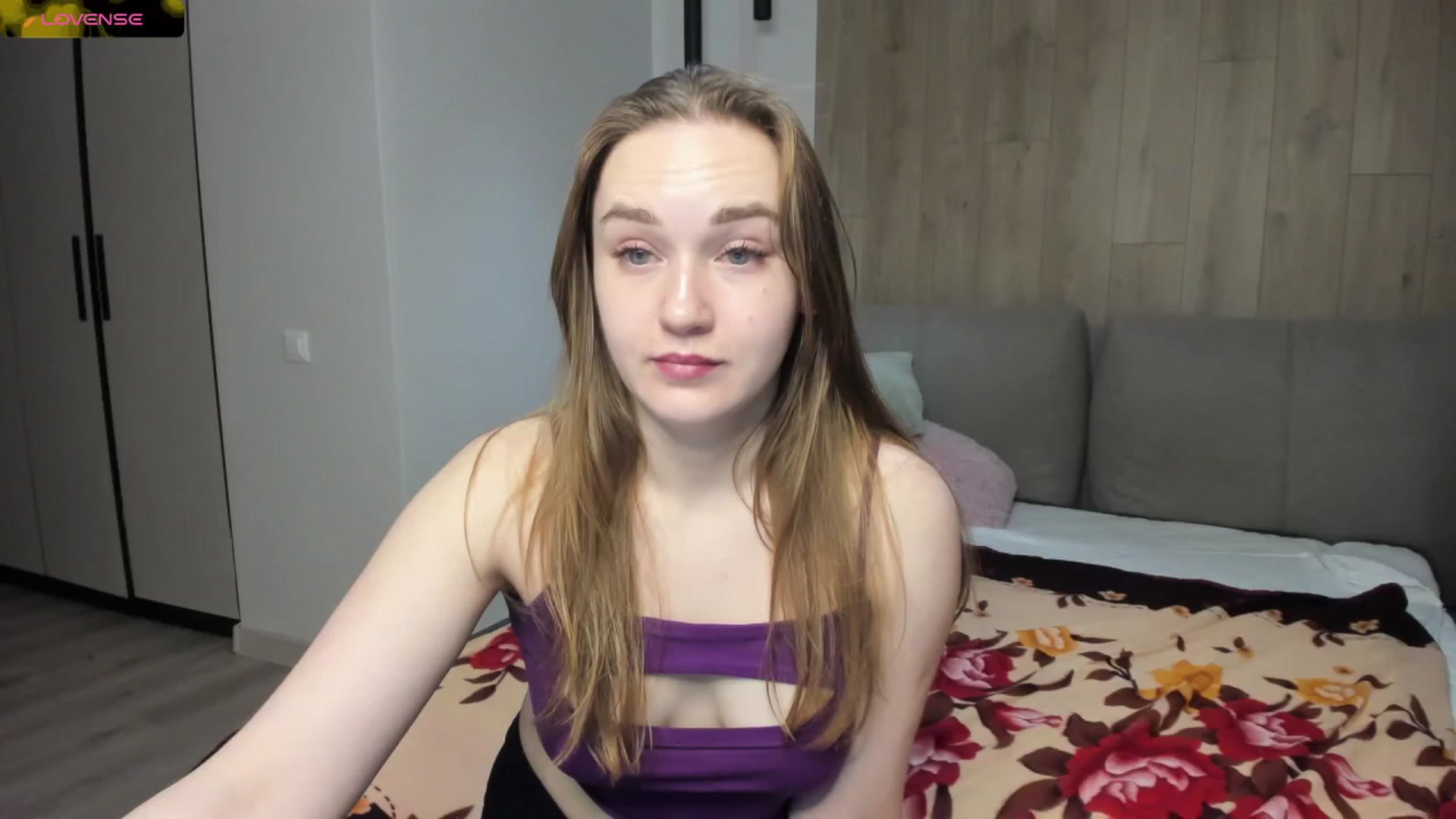 Gallery image thumbnail from samantamoons's myfreecams stream on, 02/19/2024, 24:30 image 15 of 20