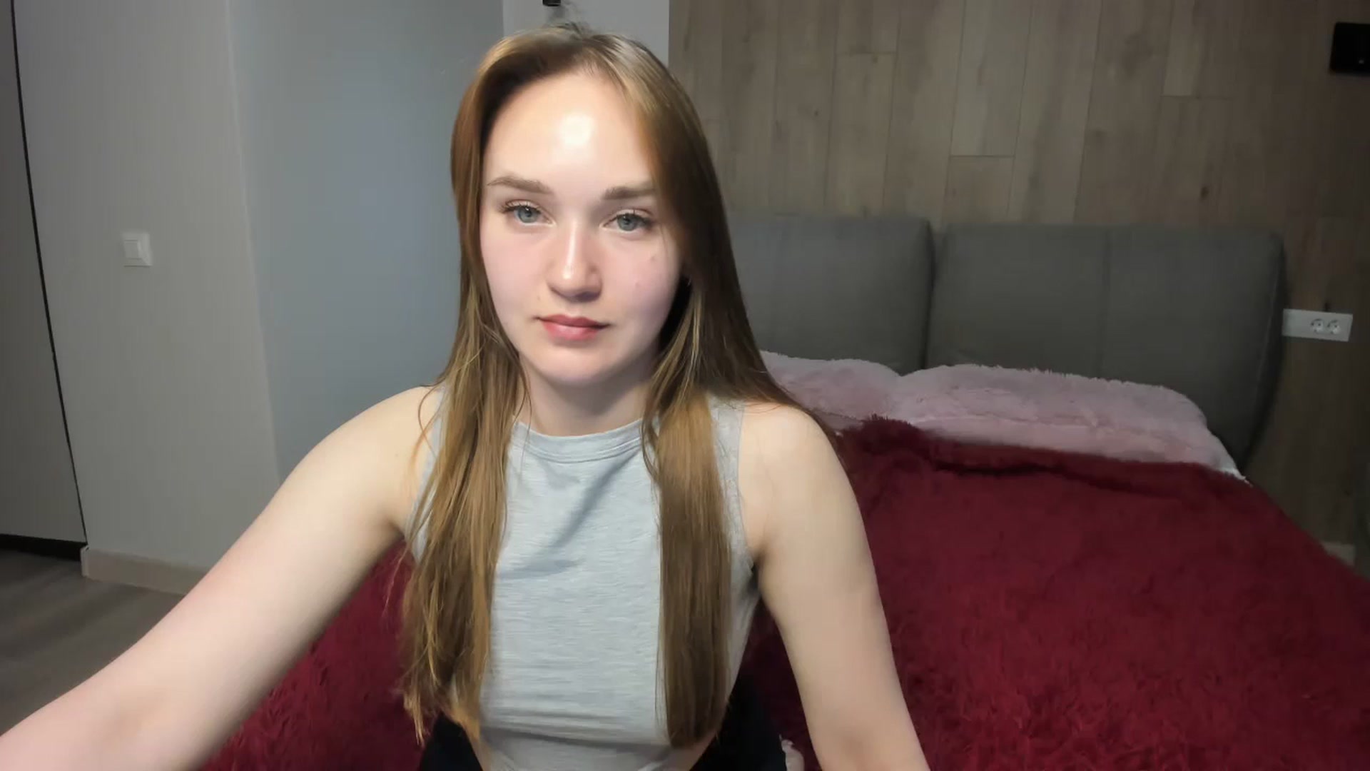 Gallery image thumbnail from samantamoons's myfreecams stream on, 04/18/2024, 19:27 image 6 of 20