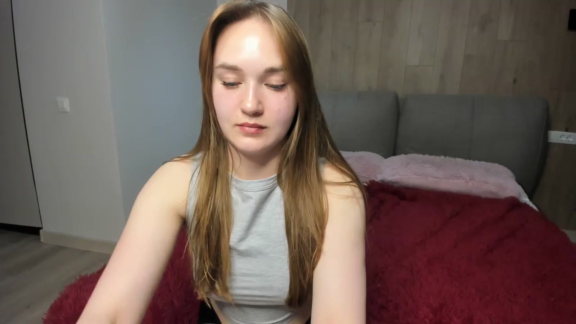 Gallery image thumbnail from samantamoons's myfreecams stream on, 04/18/2024, 19:27 image 14 of 20
