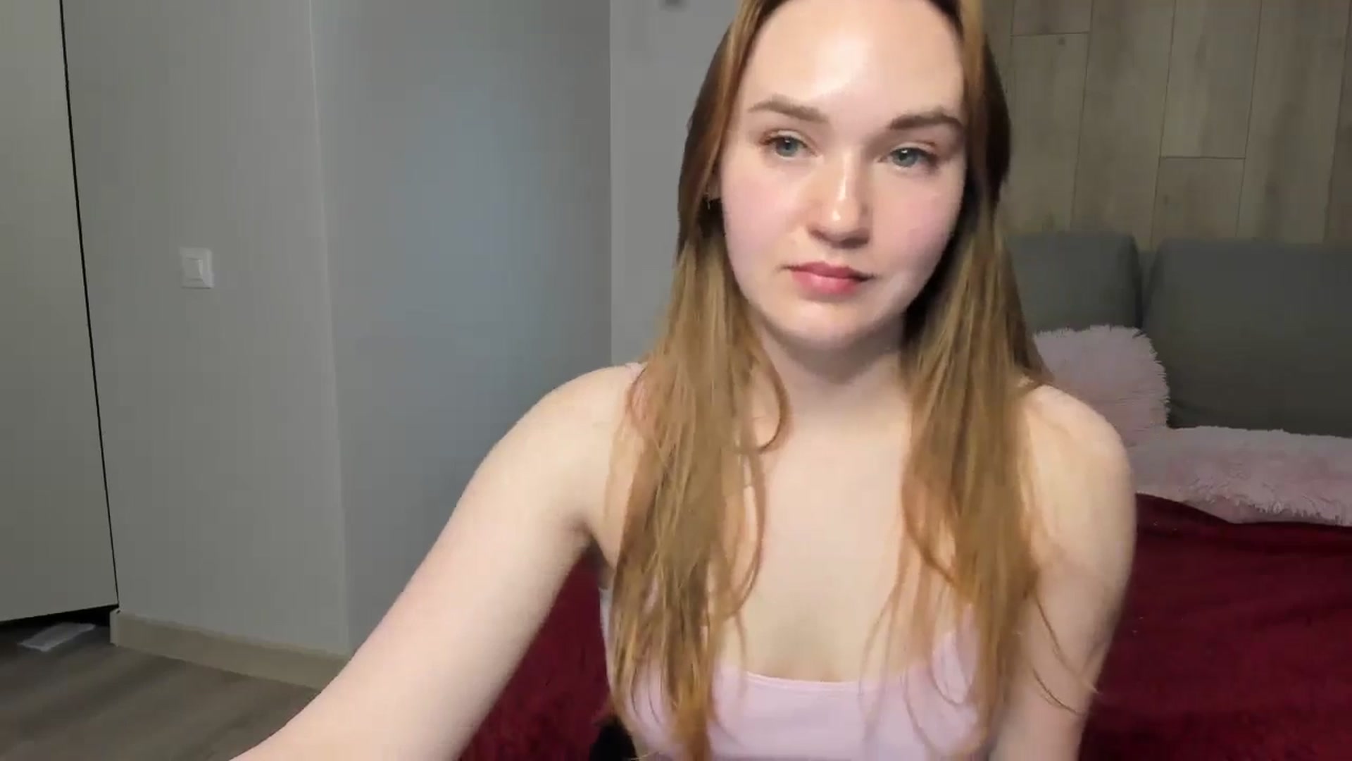 Gallery image thumbnail from samantamoons's myfreecams stream on, 04/26/2024, 21:17 image 13 of 20