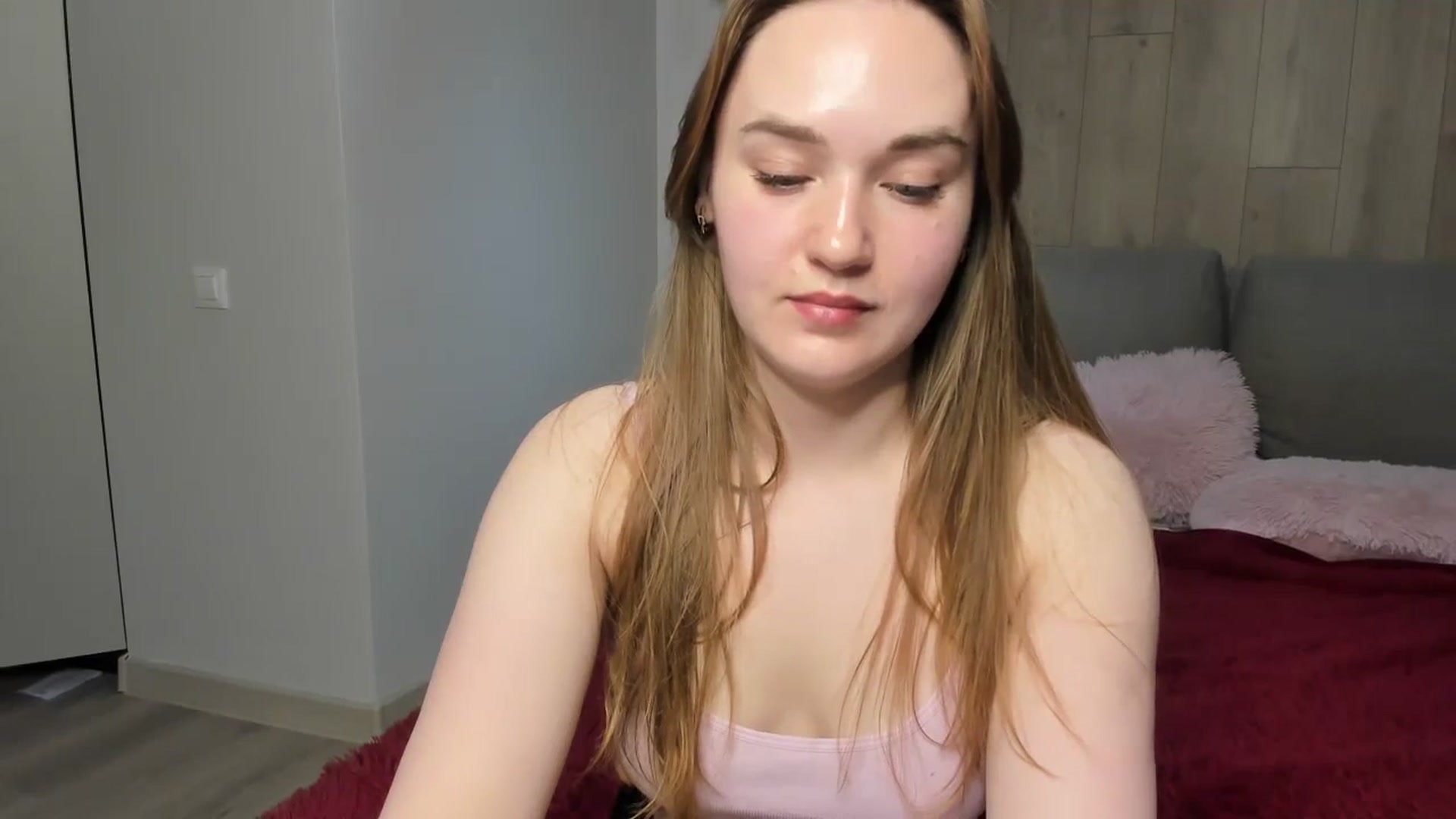 Gallery image thumbnail from samantamoons's myfreecams stream on, 04/26/2024, 21:17 image 3 of 20