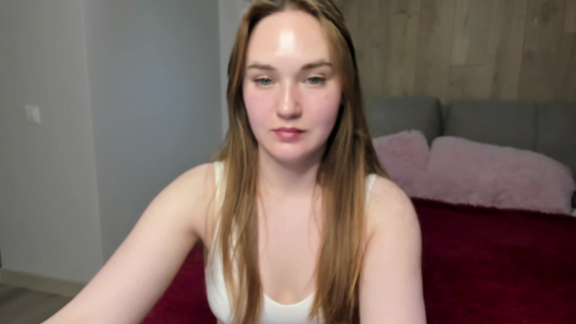 Gallery image thumbnail from samantamoons's myfreecams stream on, 04/27/2024, 19:35 image 9 of 20