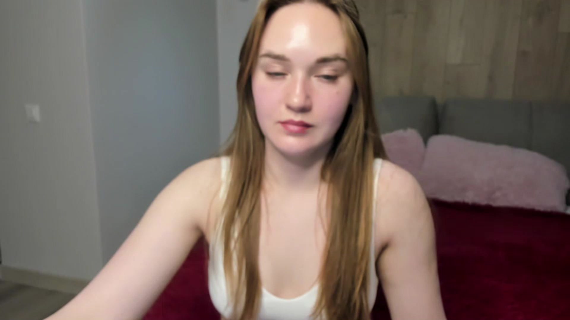 Gallery image thumbnail from samantamoons's myfreecams stream on, 04/27/2024, 19:35 image 8 of 20