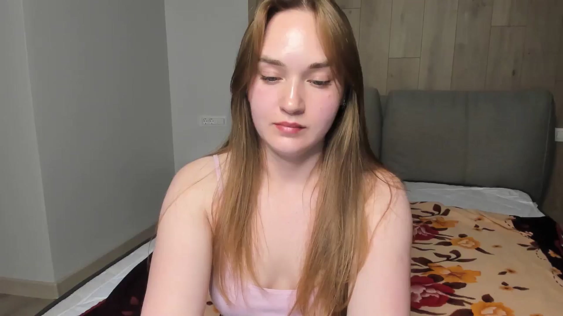 Gallery image thumbnail from samantamoons's myfreecams stream on, 05/04/2024, 20:08 image 9 of 20