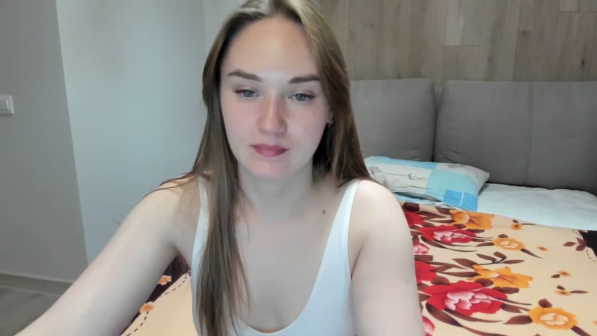 Gallery image thumbnail from samantamoons's myfreecams stream on, 05/09/2024, 19:23 image 19 of 20