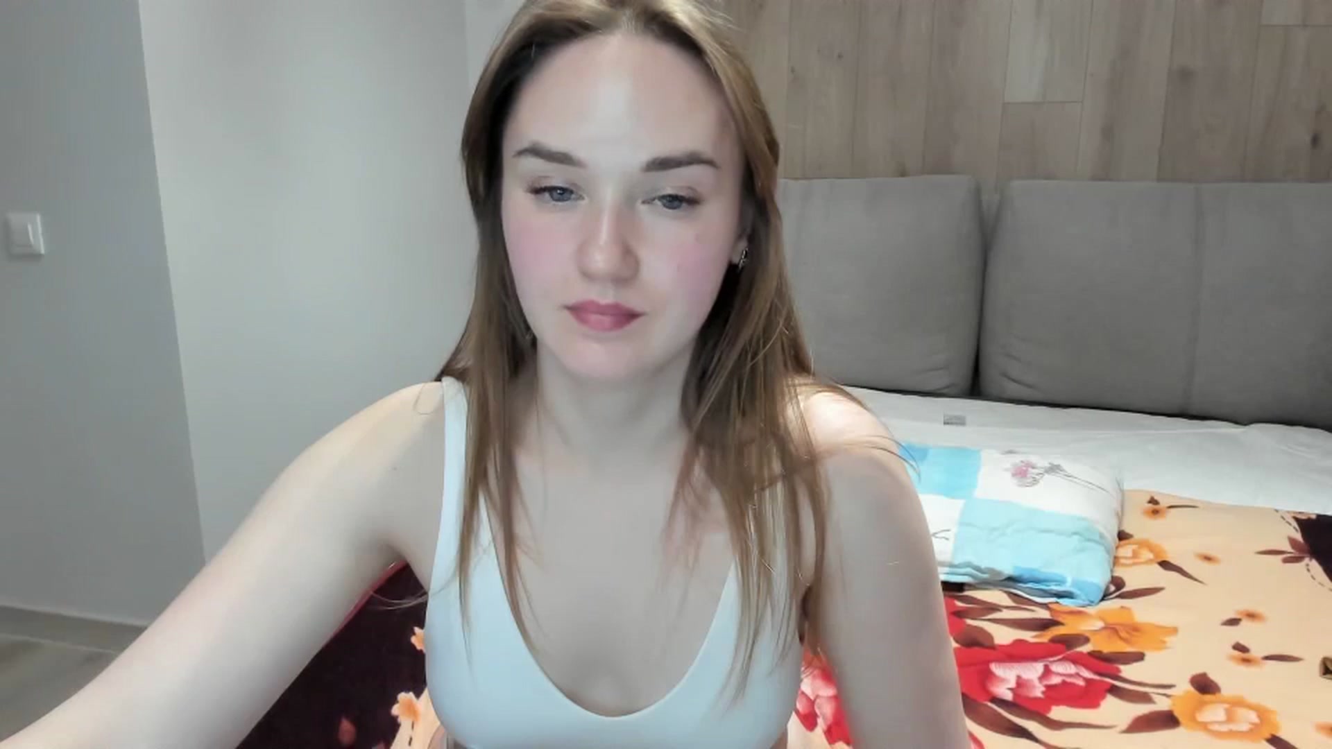 Gallery image thumbnail from samantamoons's myfreecams stream on, 05/09/2024, 20:50 image 19 of 20
