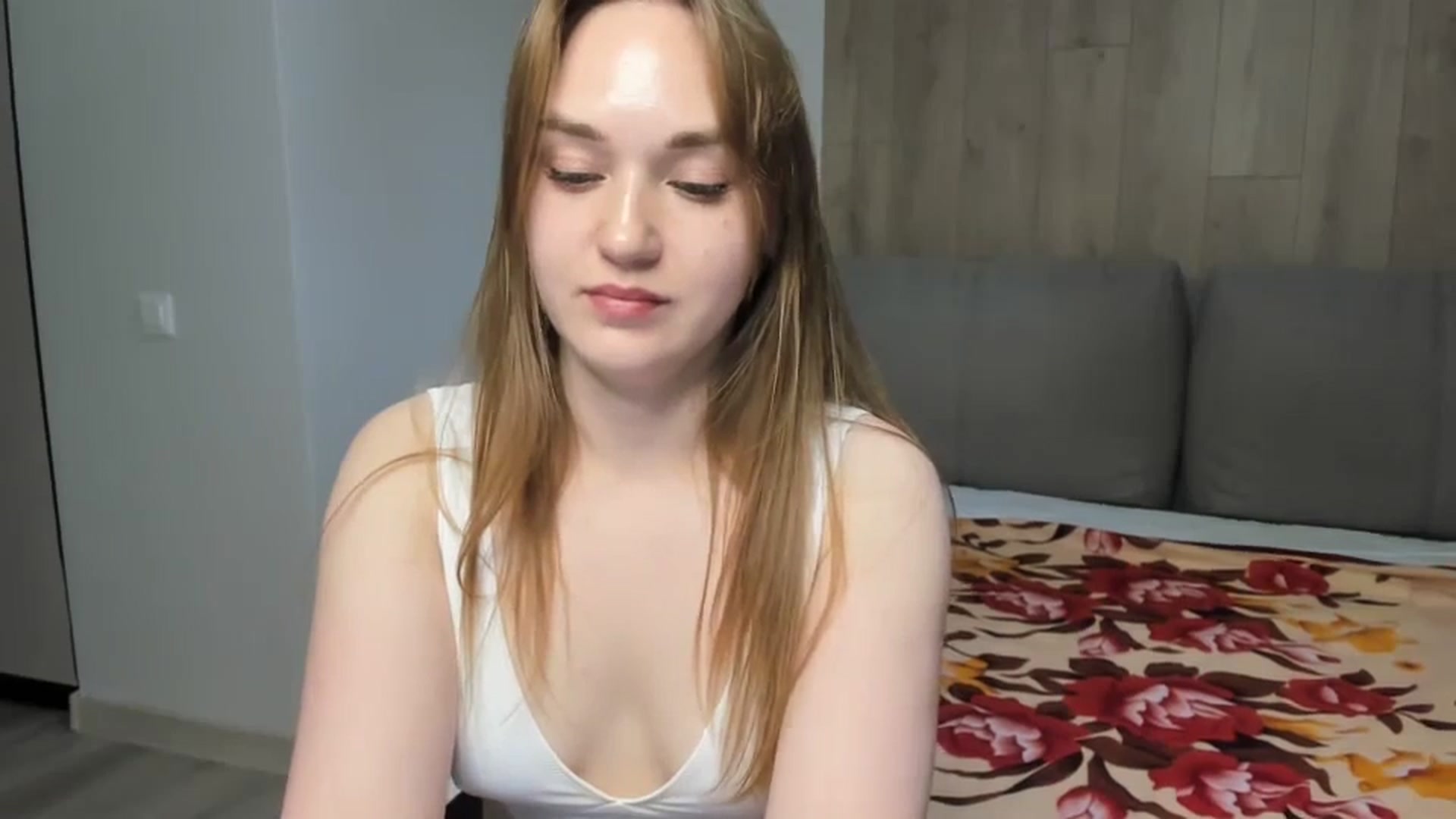 Gallery image thumbnail from samantamoons's myfreecams stream on, 05/12/2024, 20:50 image 19 of 20