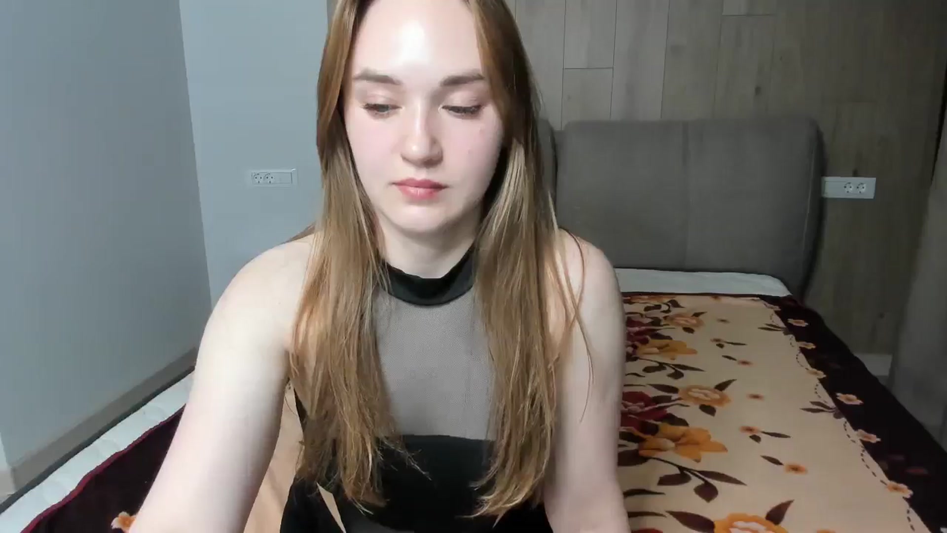 Gallery image thumbnail from samantamoons's myfreecams stream on, 05/20/2024, 21:03 image 4 of 20