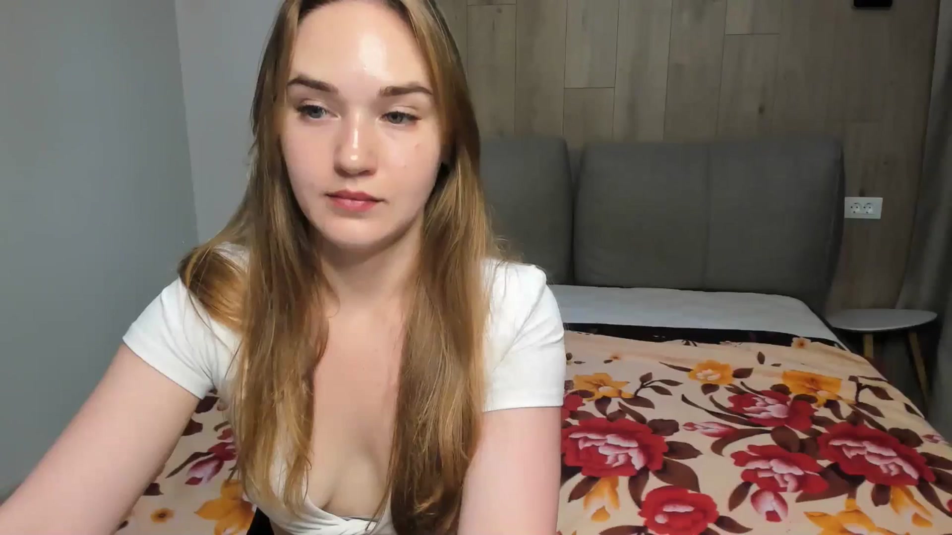 Gallery image thumbnail from samantamoons's myfreecams stream on, 06/11/2024, 22:09 image 12 of 20