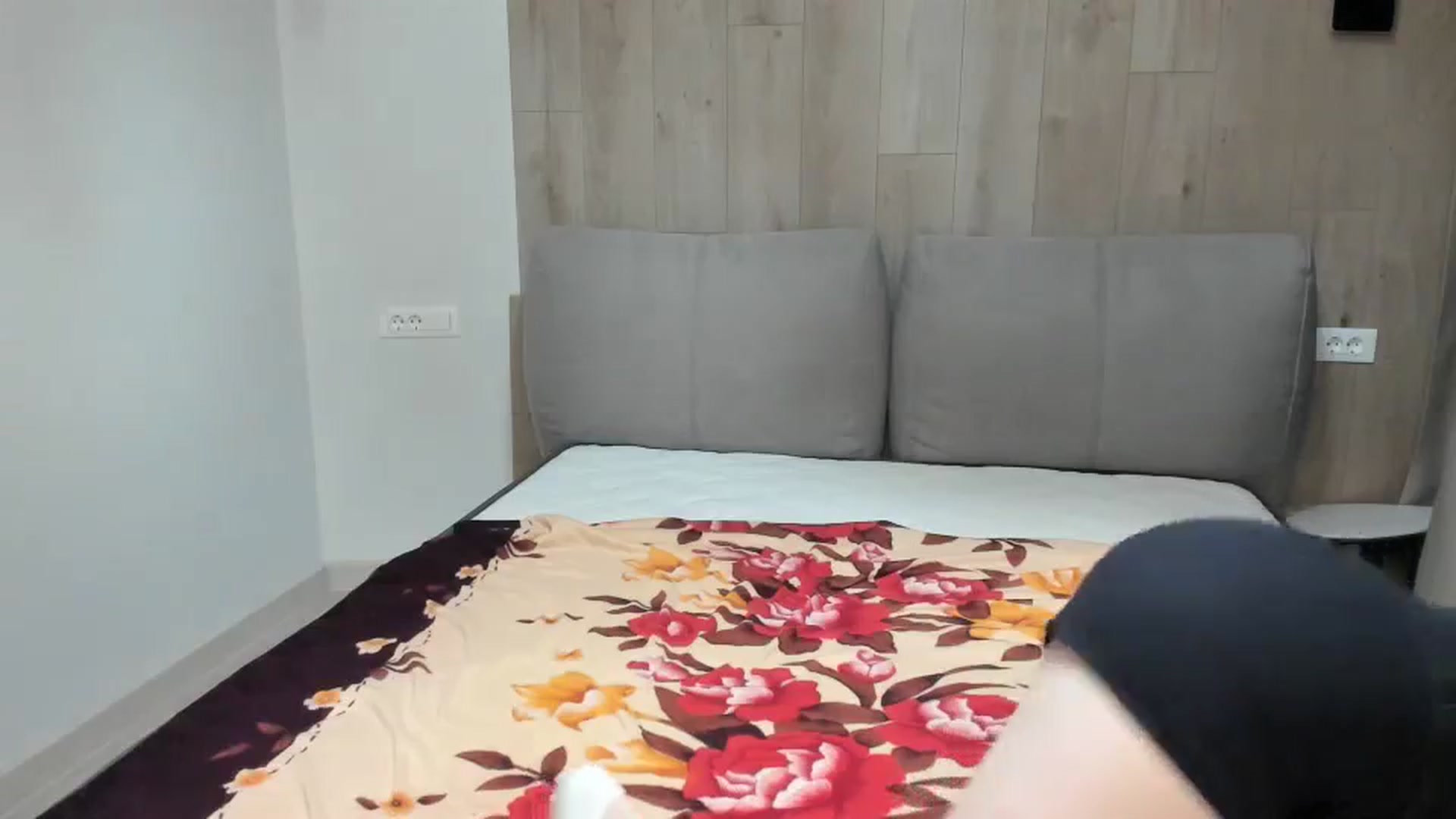Gallery image thumbnail from samantamoons's myfreecams stream on, 06/14/2024, 23:34 image 12 of 20