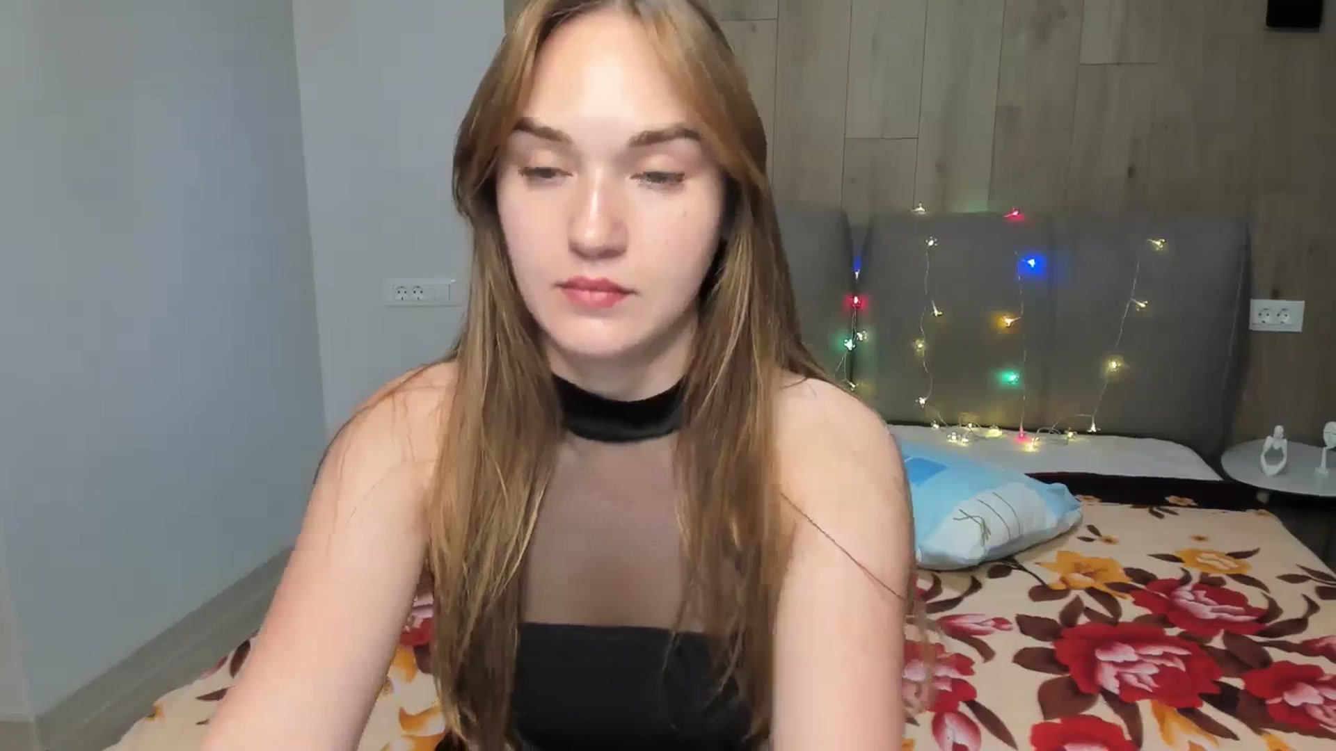 Gallery image thumbnail from samantamoons's myfreecams stream on, 06/27/2024, 21:12 image 12 of 20