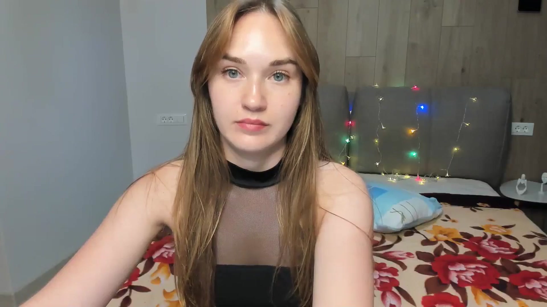 Gallery image thumbnail from samantamoons's myfreecams stream on, 06/27/2024, 21:12 image 18 of 20