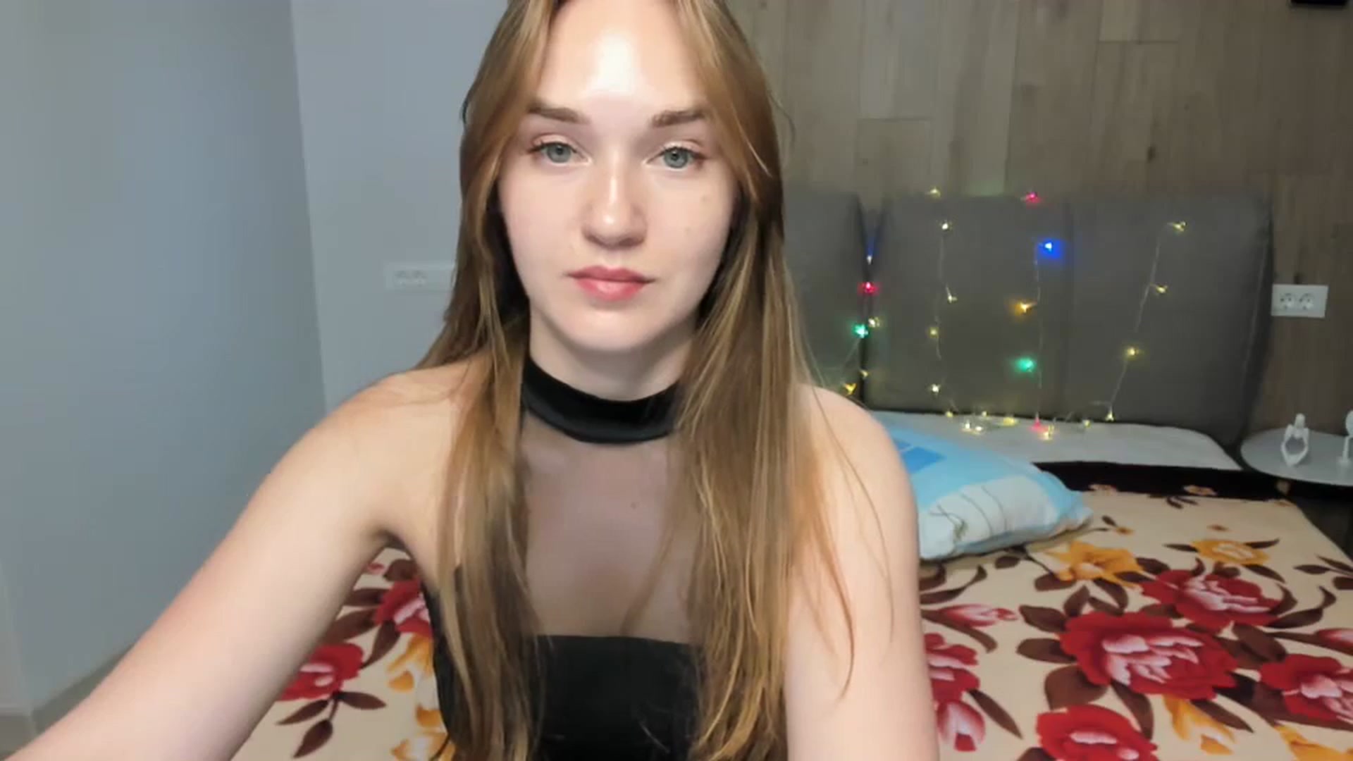 Gallery image thumbnail from samantamoons's myfreecams stream on, 06/27/2024, 22:47 image 7 of 20