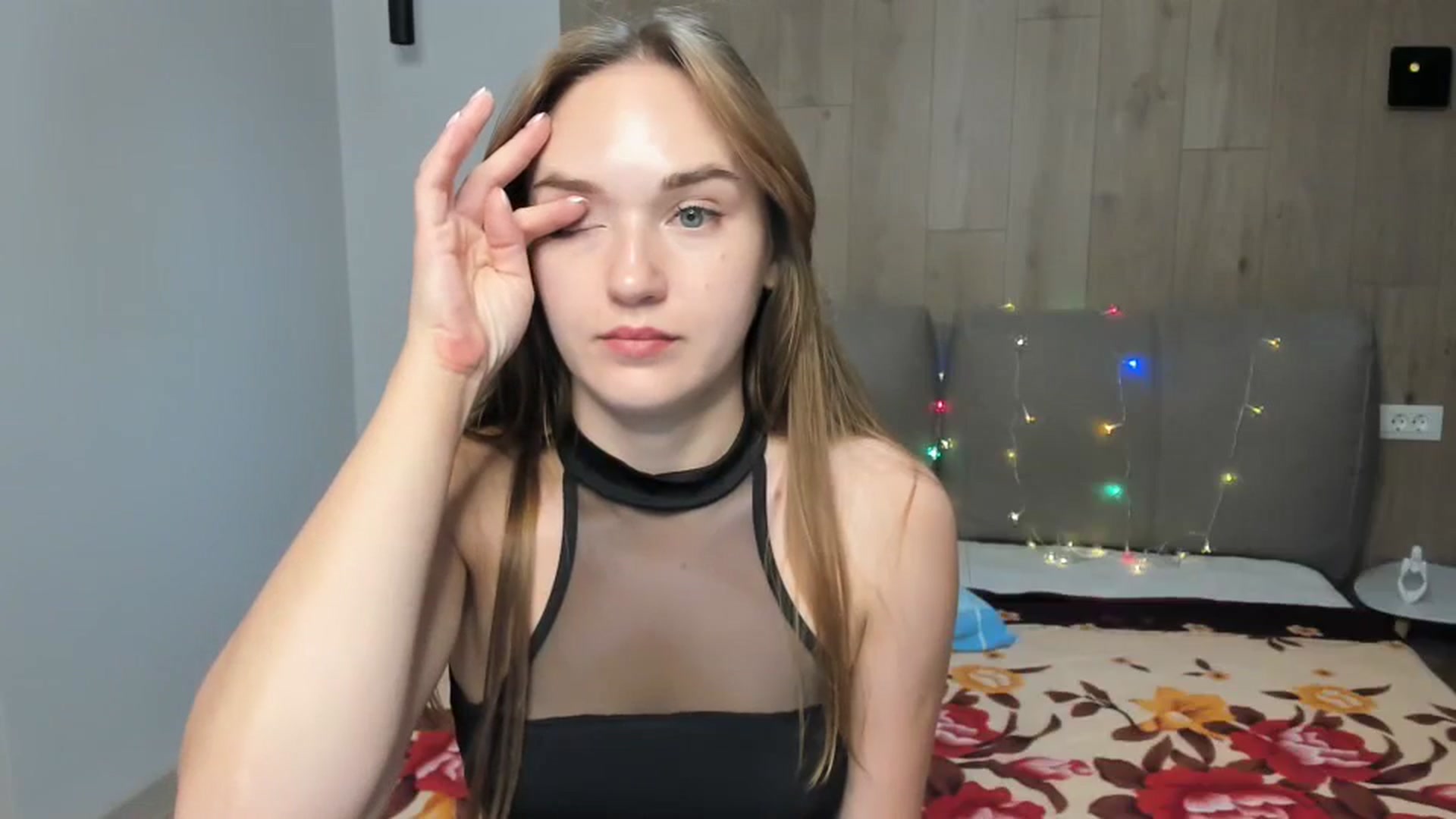 Gallery image thumbnail from samantamoons's myfreecams stream on, 06/27/2024, 23:12 image 3 of 20