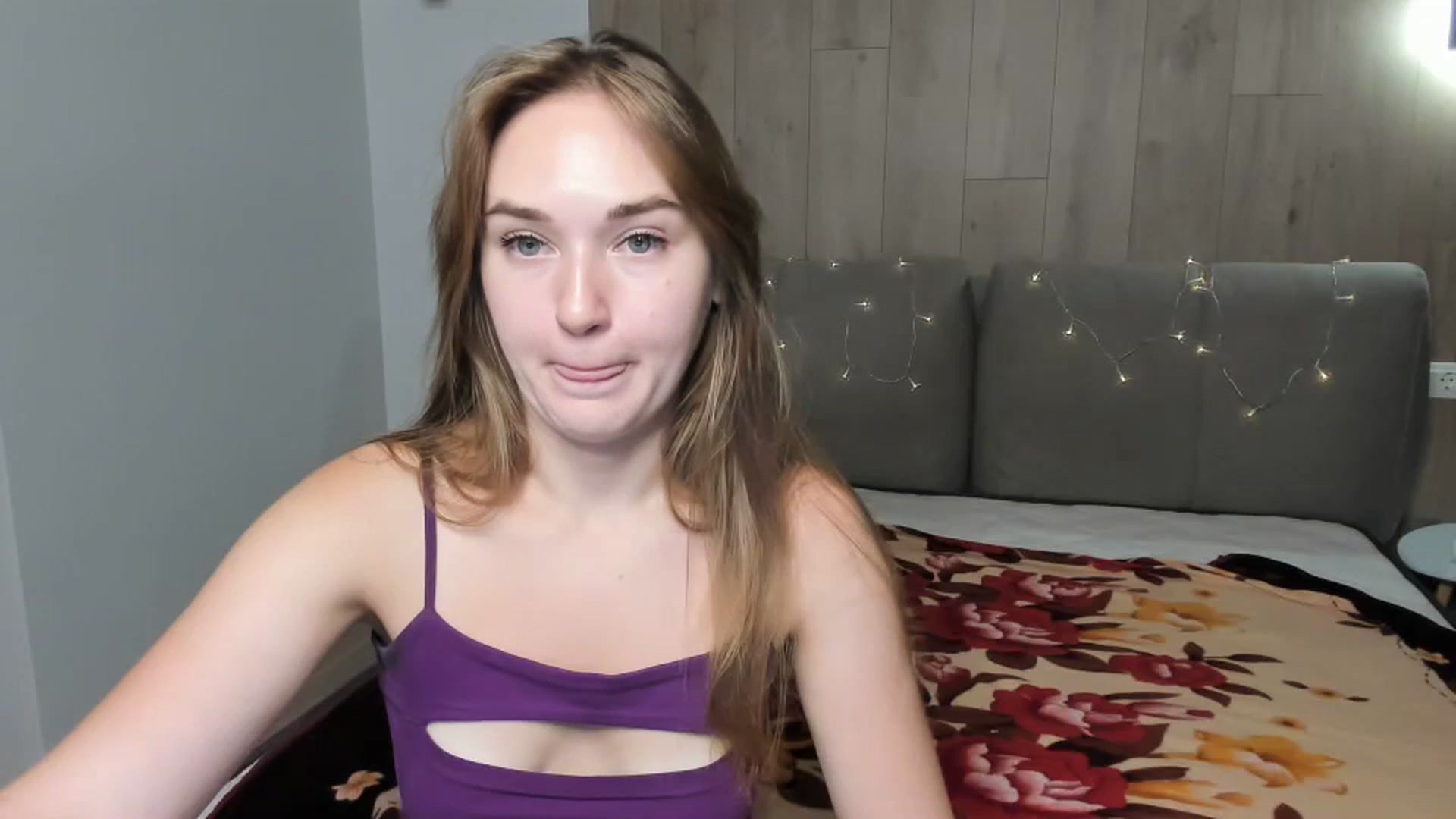 Gallery image thumbnail from samantamoons's myfreecams stream on, 07/03/2024, 21:05 image 2 of 20