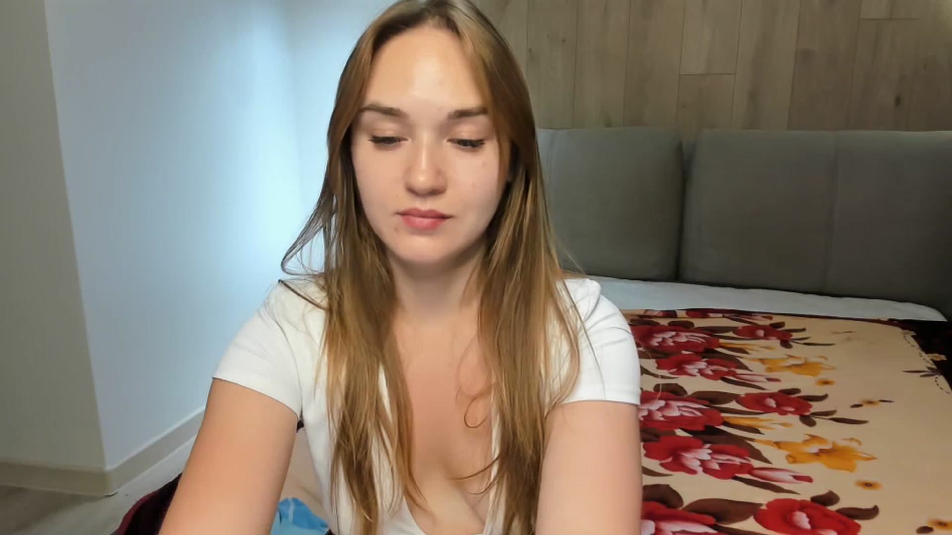 Gallery image thumbnail from samantamoons's myfreecams stream on, 07/07/2024, 21:21 image 9 of 20