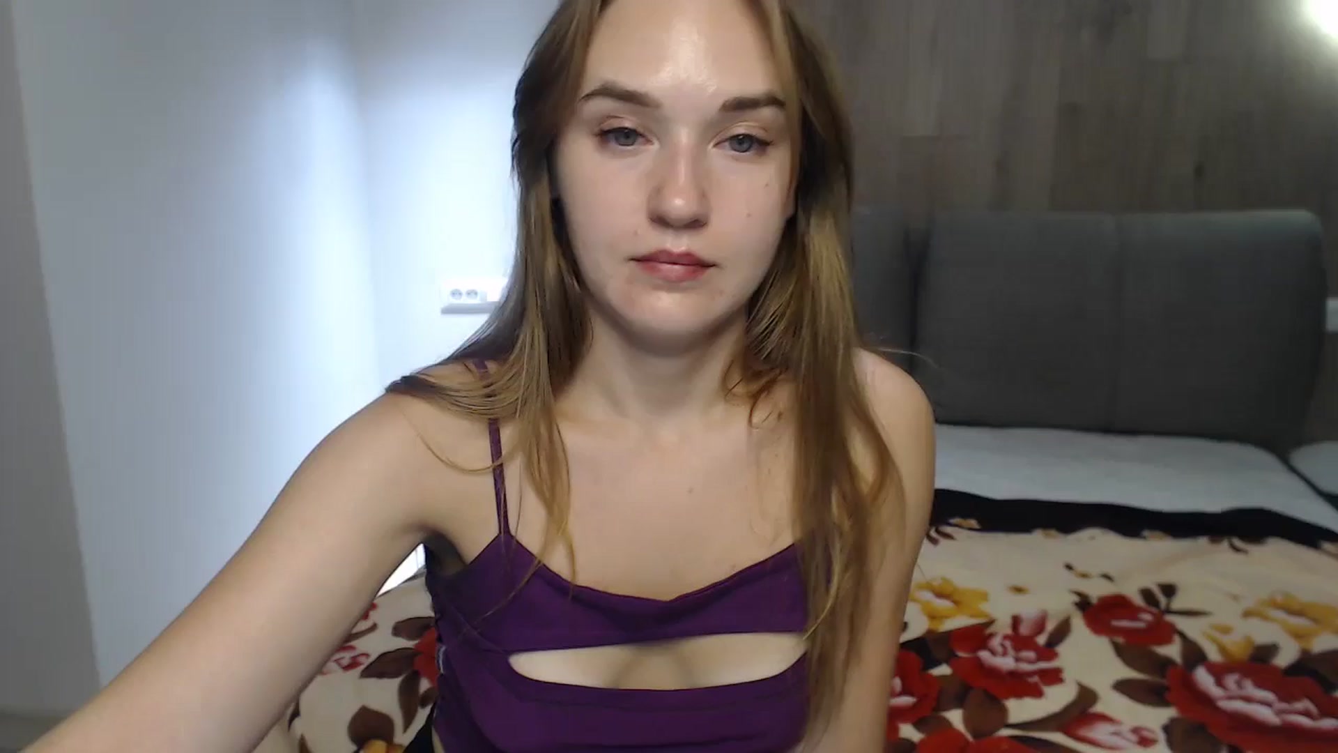 Gallery image thumbnail from samantamoons's myfreecams stream on, 07/19/2024, 21:28 image 8 of 20
