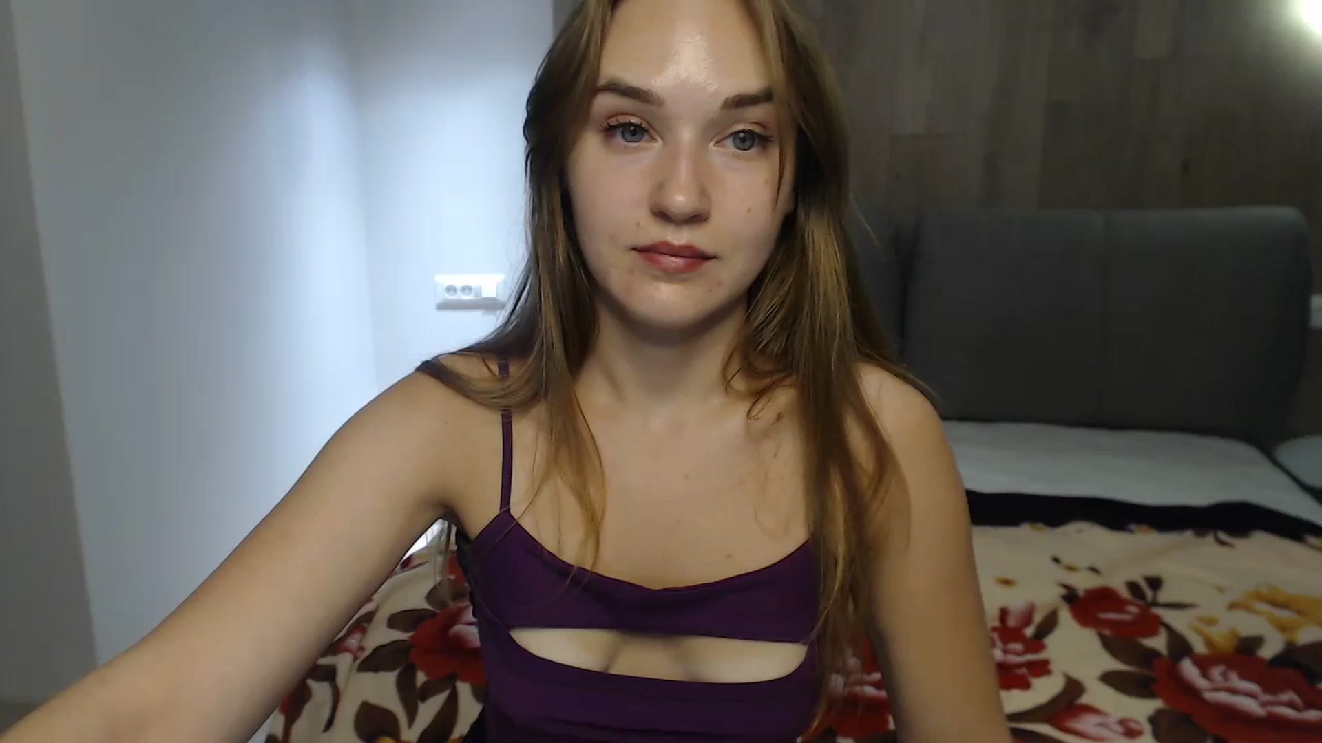 Gallery image thumbnail from samantamoons's myfreecams stream on, 07/19/2024, 21:28 image 18 of 20