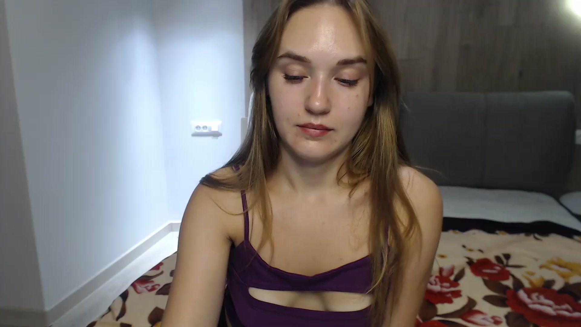 Gallery image thumbnail from samantamoons's myfreecams stream on, 07/19/2024, 21:28 image 10 of 20