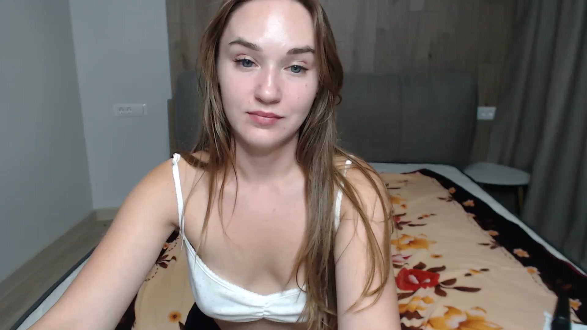 Gallery image thumbnail from samantamoons's myfreecams stream on, 07/21/2024, 21:29 image 4 of 20