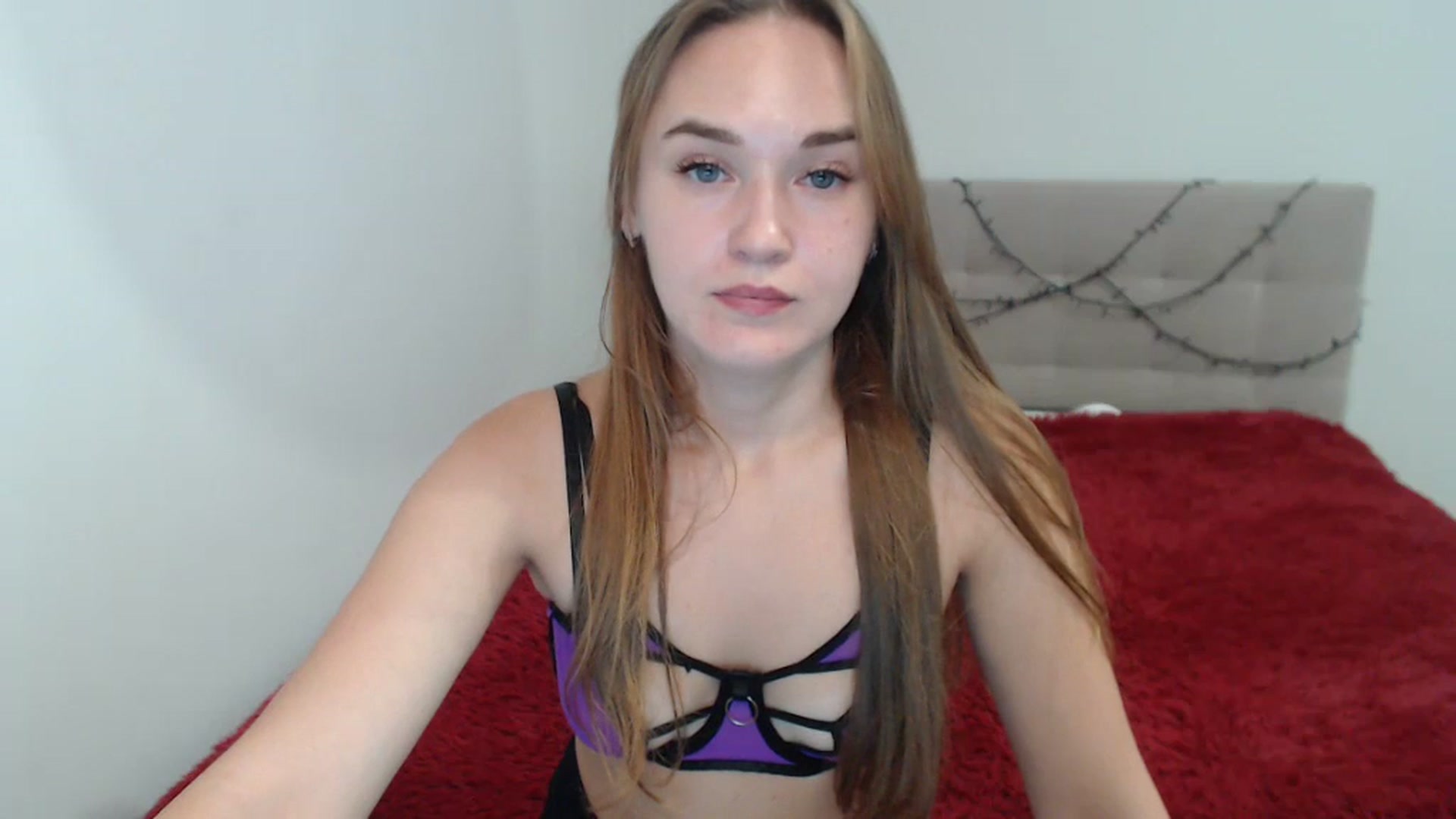 Gallery image thumbnail from samantamoons's myfreecams stream on, 07/26/2024, 21:00 image 8 of 20