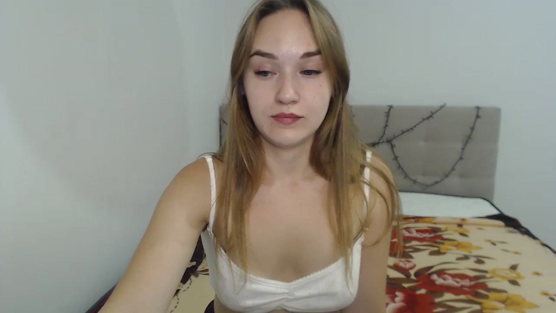 Gallery image thumbnail from samantamoons's myfreecams stream on, 08/02/2024, 21:23 image 16 of 20