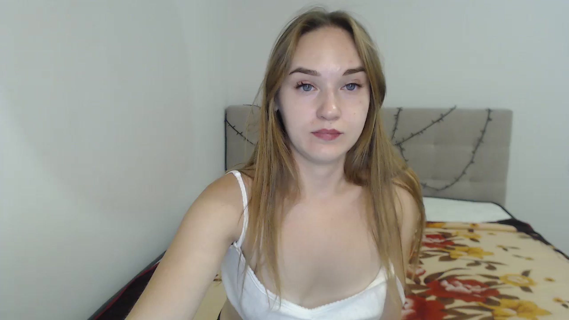 Gallery image thumbnail from samantamoons's myfreecams stream on, 08/02/2024, 21:23 image 7 of 20