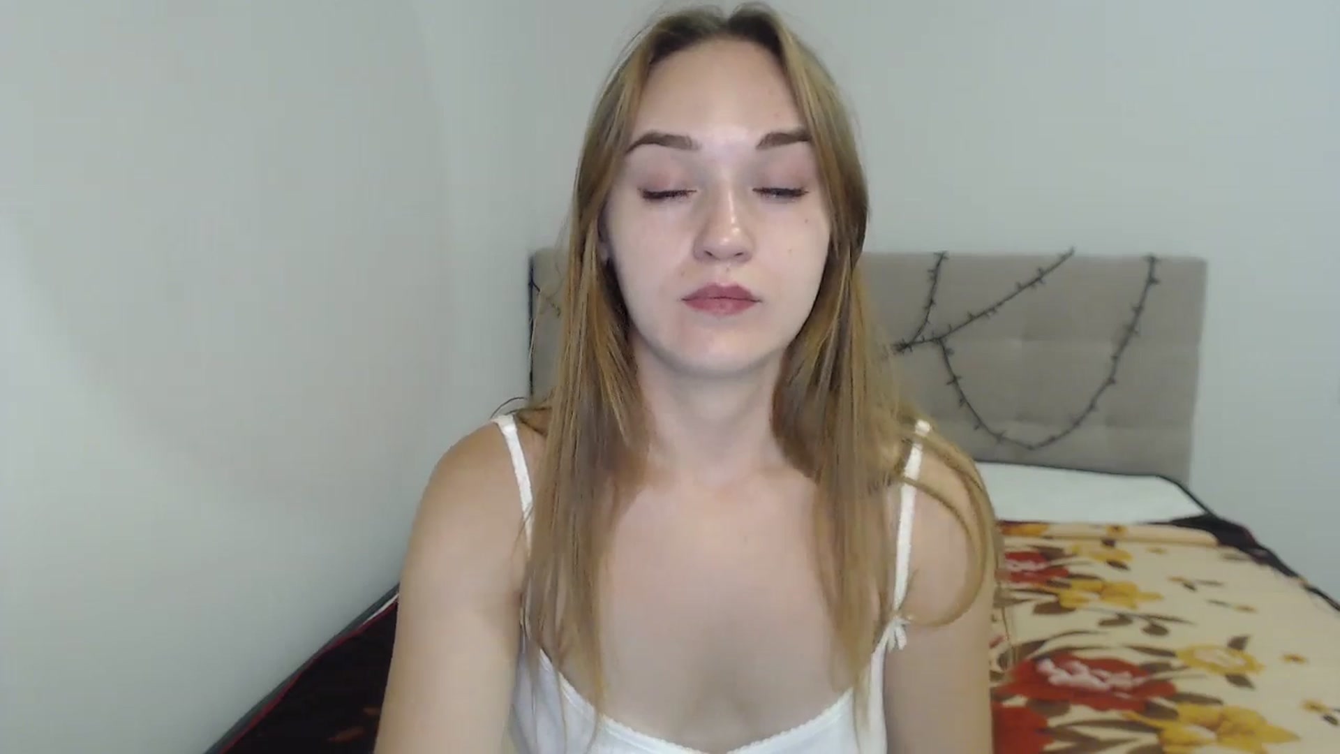 Gallery image thumbnail from samantamoons's myfreecams stream on, 08/02/2024, 21:23 image 14 of 20