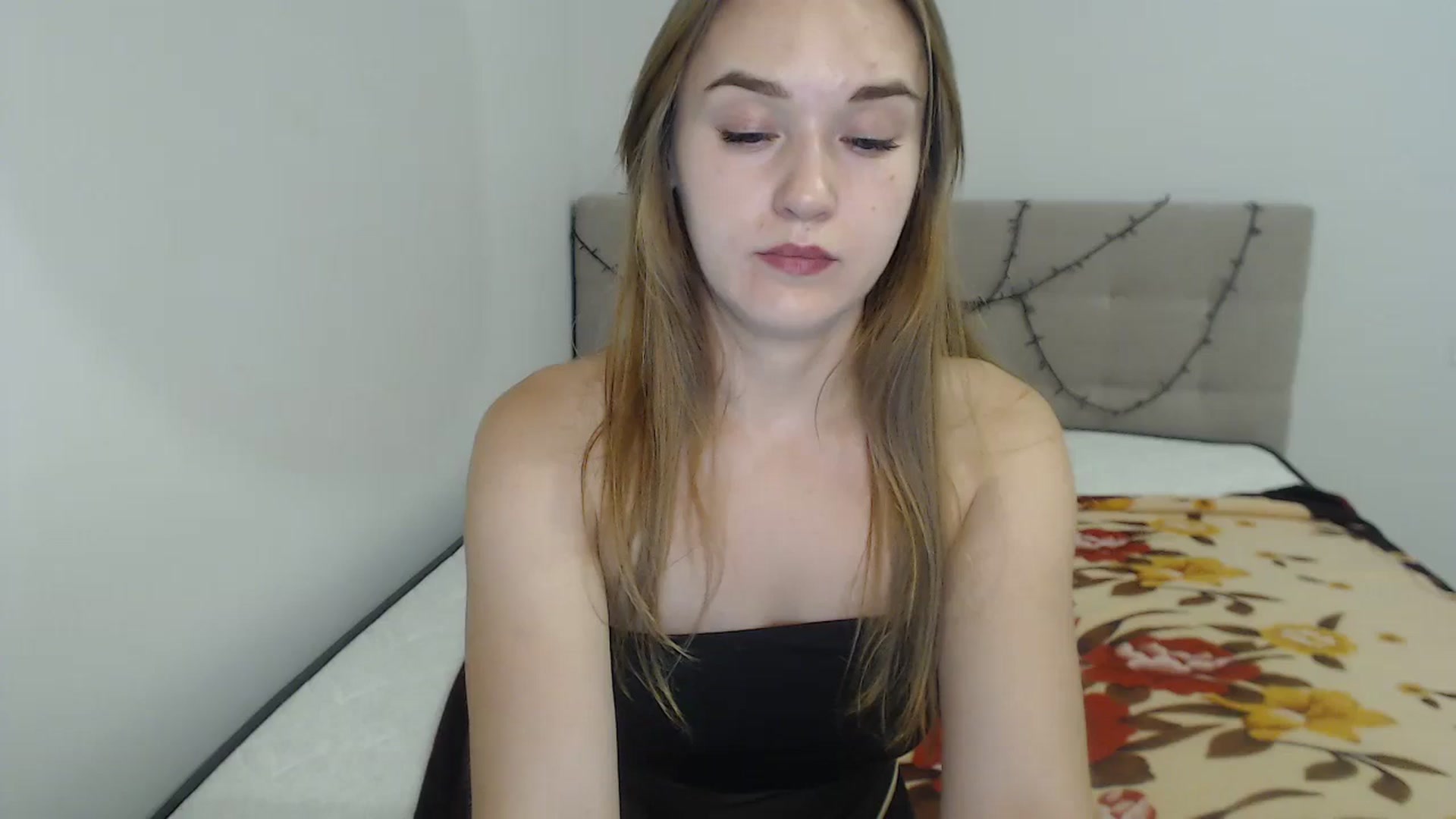Gallery image thumbnail from samantamoons's myfreecams stream on, 08/02/2024, 22:43 image 18 of 20