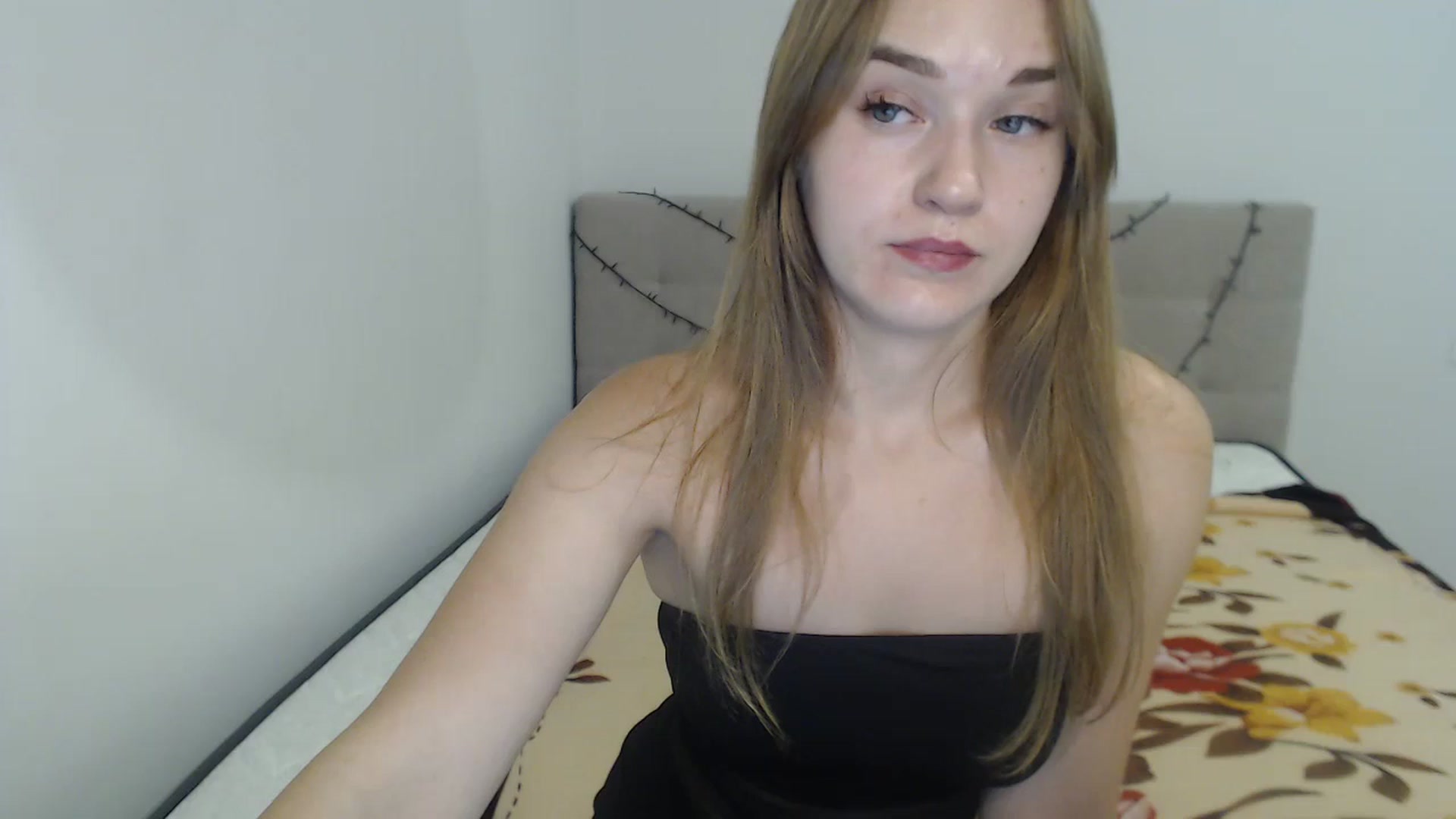 Gallery image thumbnail from samantamoons's myfreecams stream on, 08/02/2024, 22:43 image 16 of 20