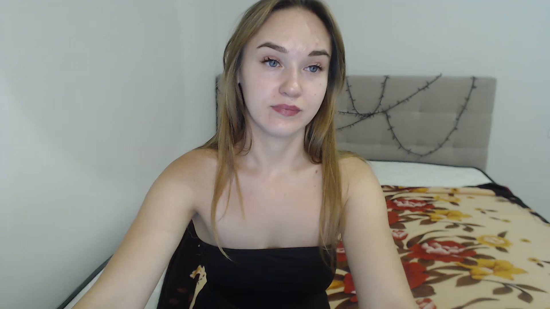 Gallery image thumbnail from samantamoons's myfreecams stream on, 08/02/2024, 22:59 image 4 of 20