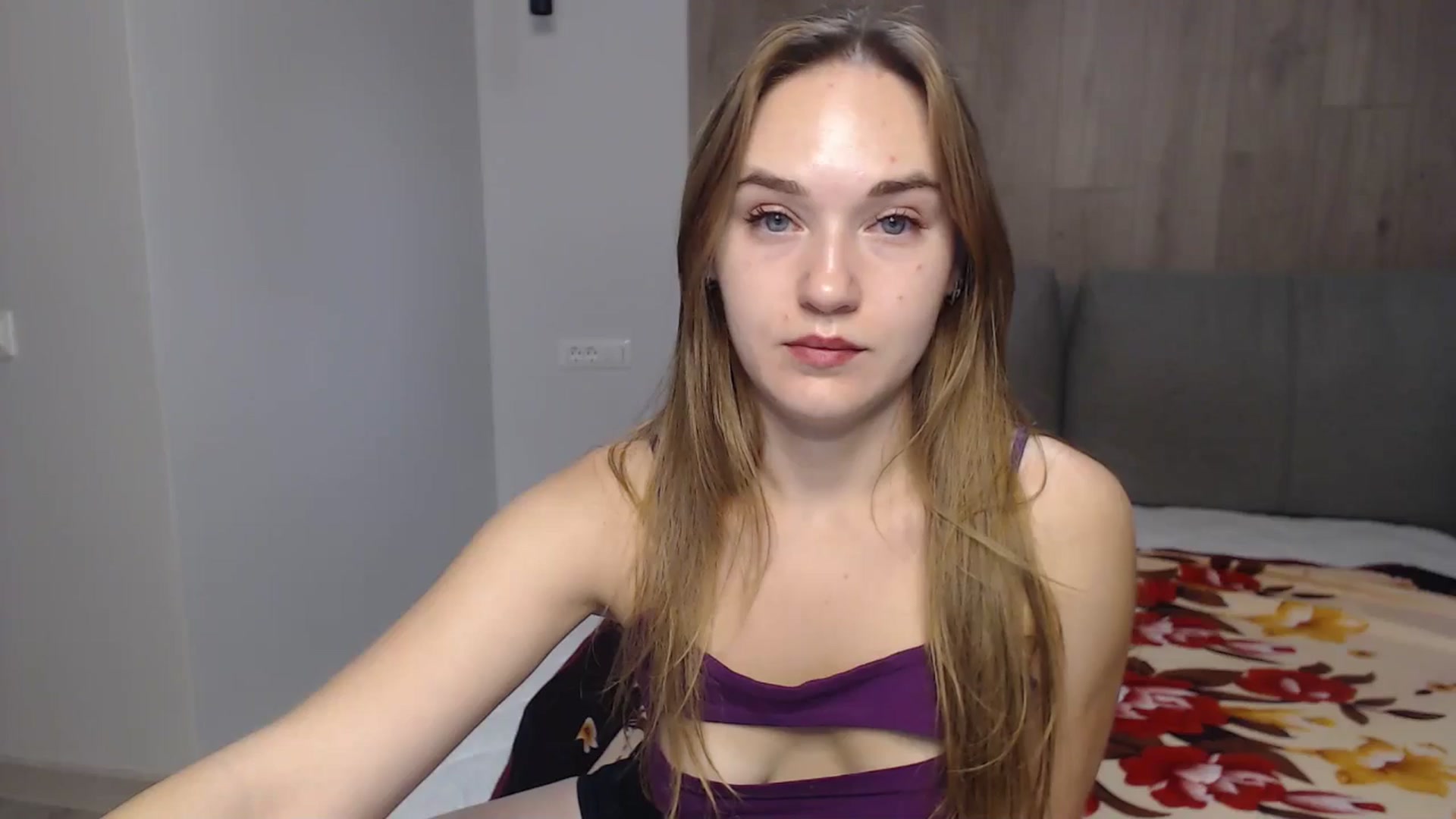 Gallery image thumbnail from samantamoons's myfreecams stream on, 08/03/2024, 23:19 image 9 of 20