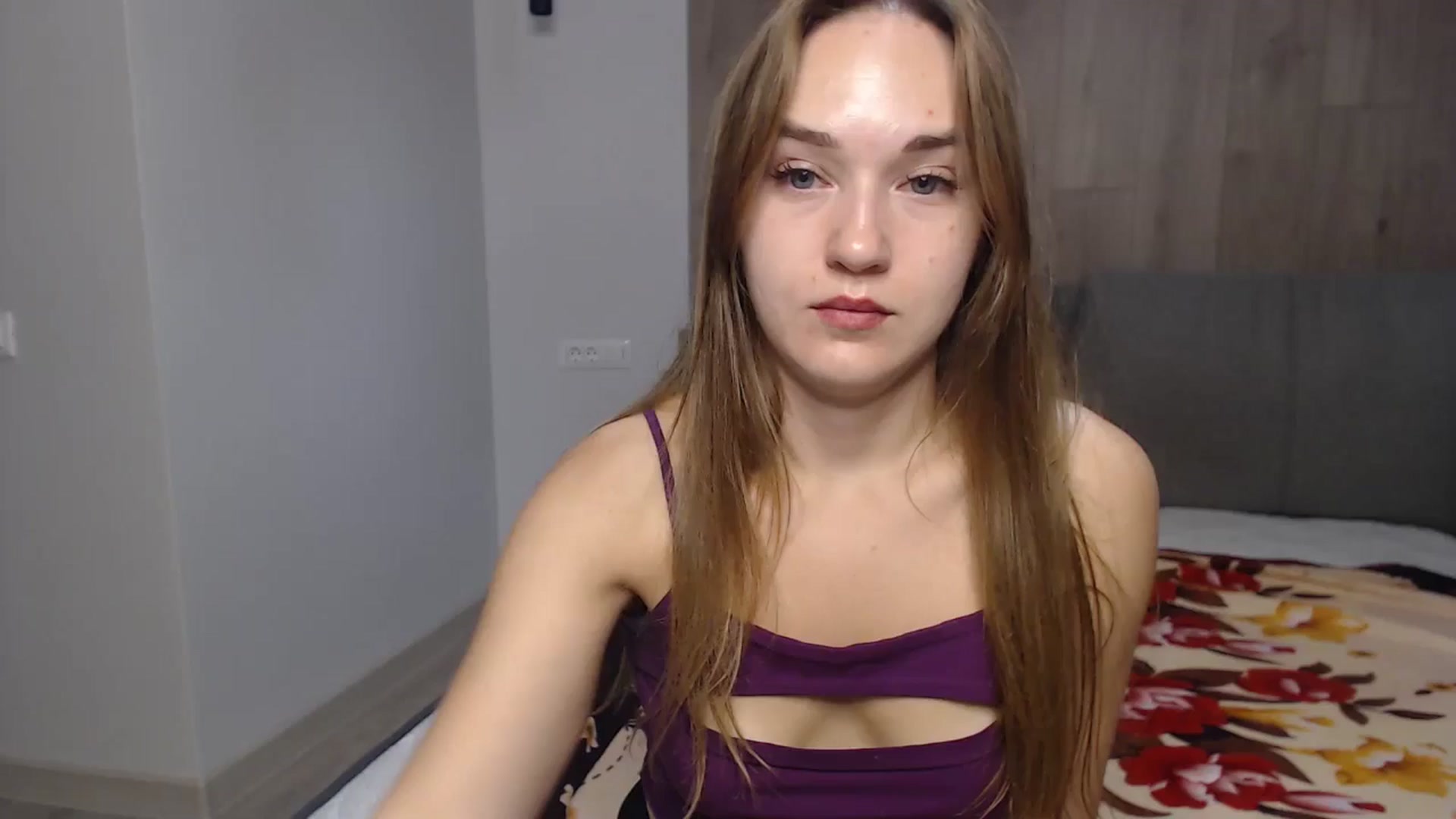 Gallery image thumbnail from samantamoons's myfreecams stream on, 08/03/2024, 23:19 image 3 of 20