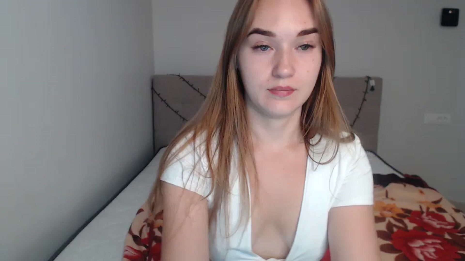 Gallery image thumbnail from samantamoons's myfreecams stream on, 08/04/2024, 19:19 image 16 of 20